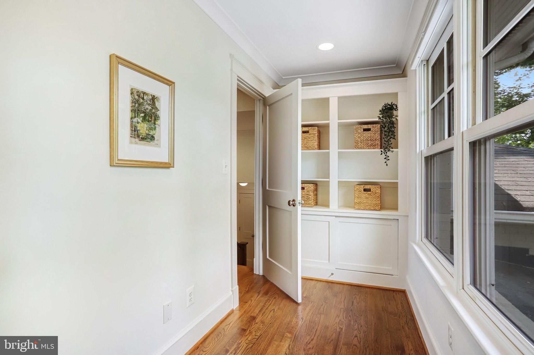 KENSINGTON PARK - Residential