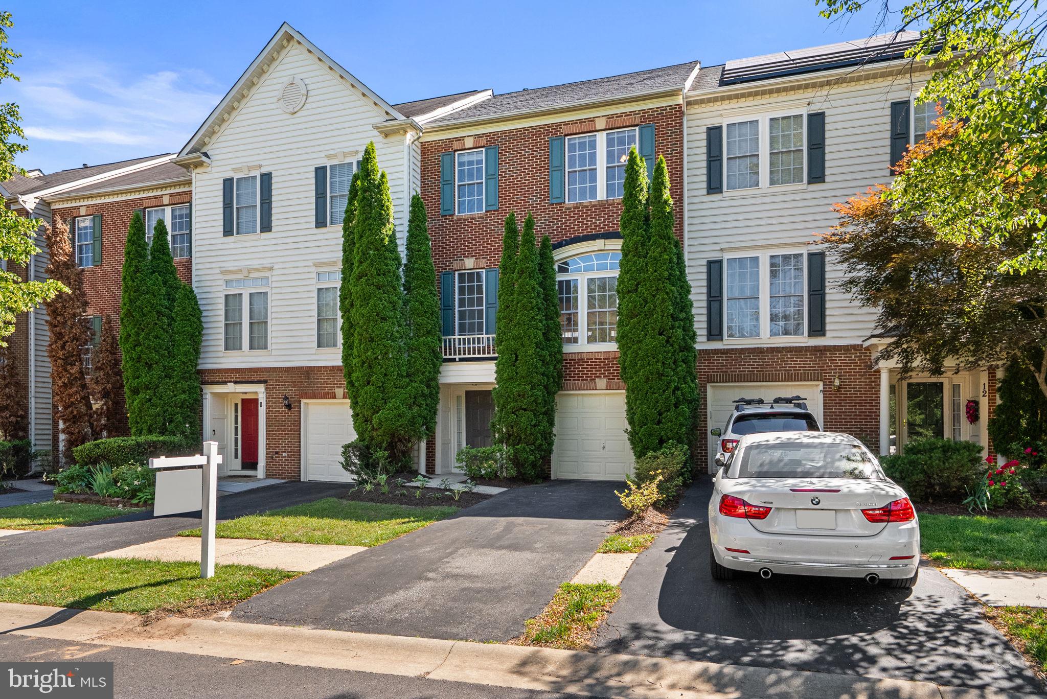 10 ROCKINGHAM COURT