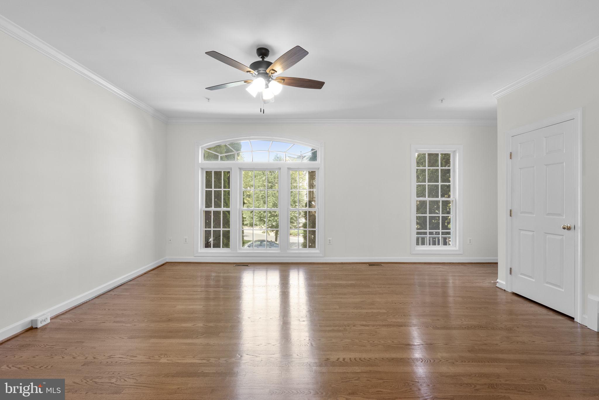 10 ROCKINGHAM COURT