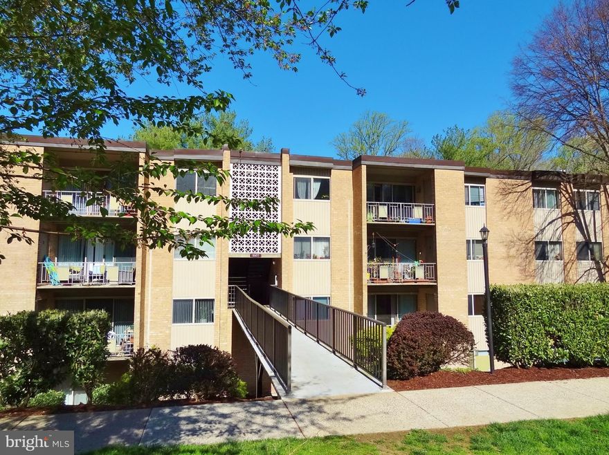 Largest 2 bedroom floorplan in Bethesda Park!  Upper level with deck that overlooks trees and common area.  Opened floorplan with kitchen passthrough.  Carpeted throughout with modern kitchen and bathroom.  Minutes from Pike and Rose and close to shopping, restaurants, bars and grocery stores. Harris Teeter, Giant and Safeway very nearby as well as Lotte Plaza Market and Megamart . Condo fee includes pool, tot lots, tennis courts and parking. Backs up to Rock Creek Park and hiking and biking trails. Walk to Montgomery County community garden.