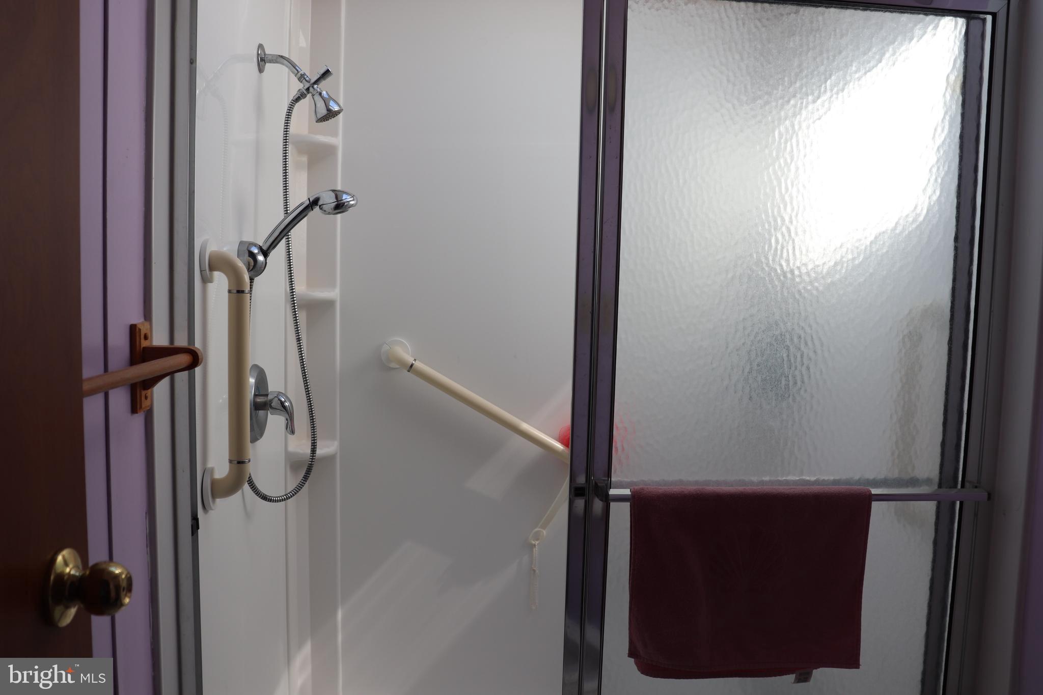 SHADY PARK - Residential