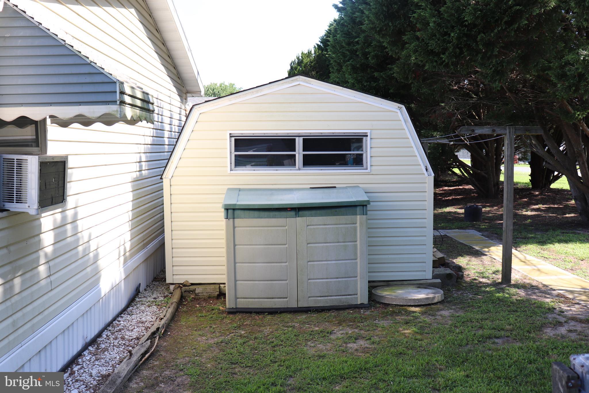 SHADY PARK - Residential