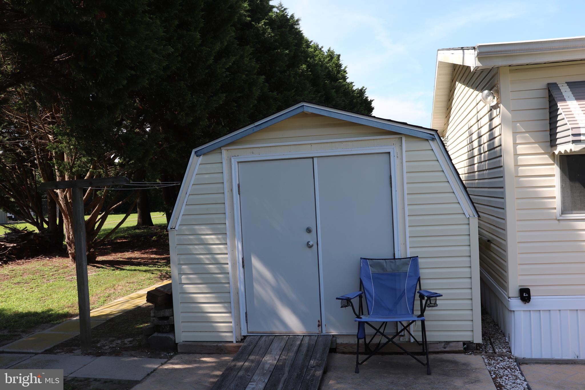 SHADY PARK - Residential