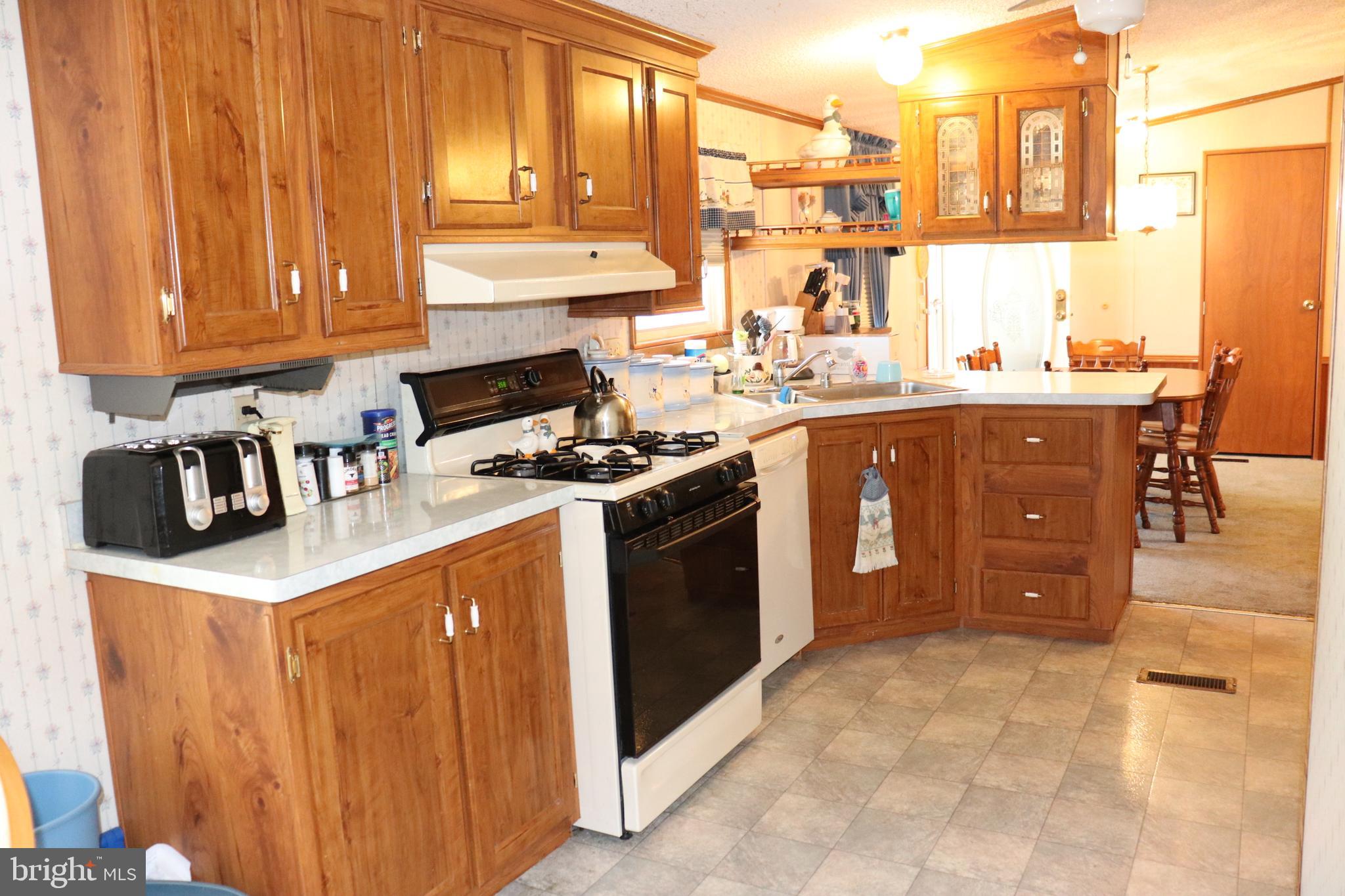 SHADY PARK - Residential