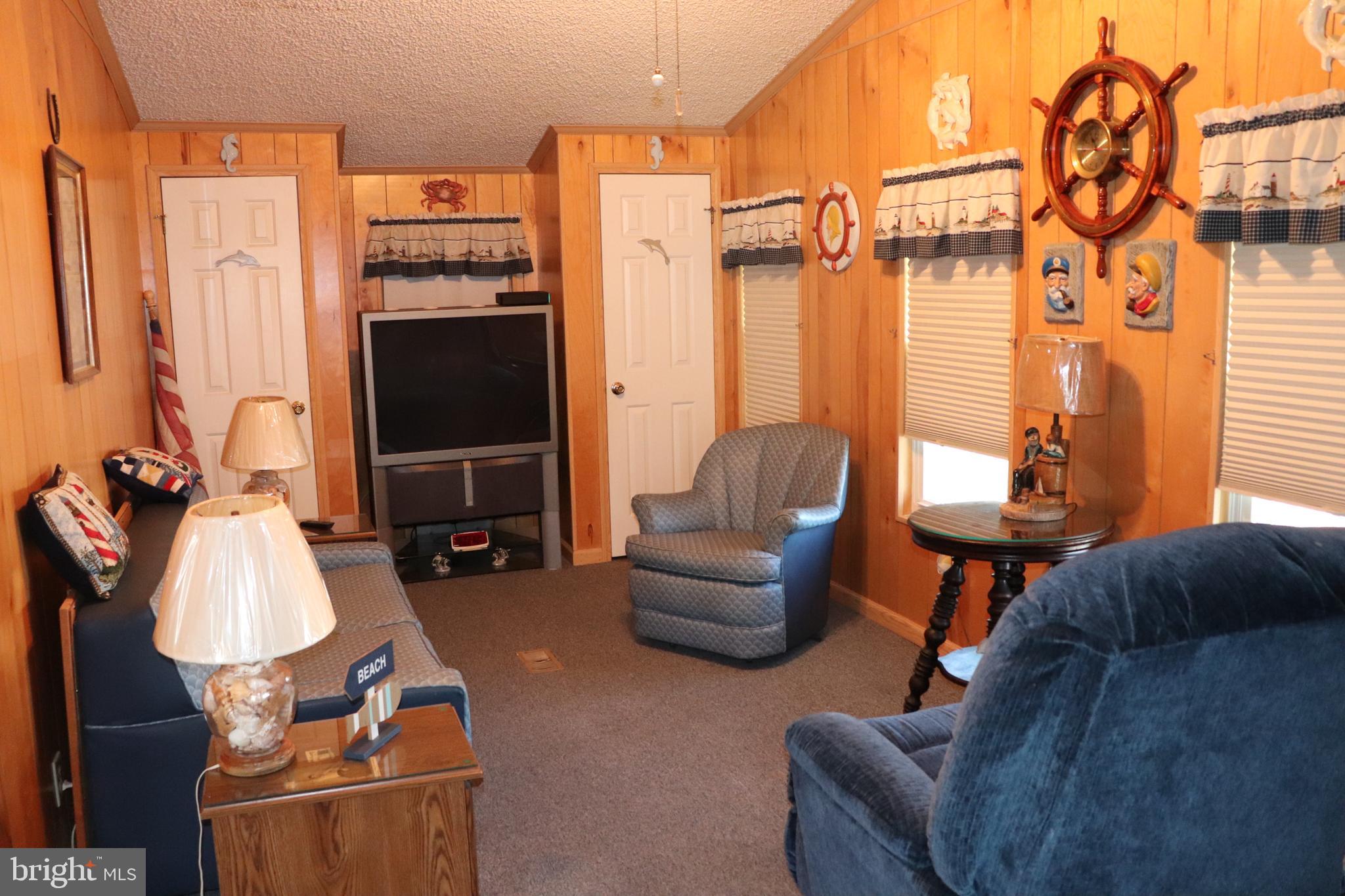 SHADY PARK - Residential