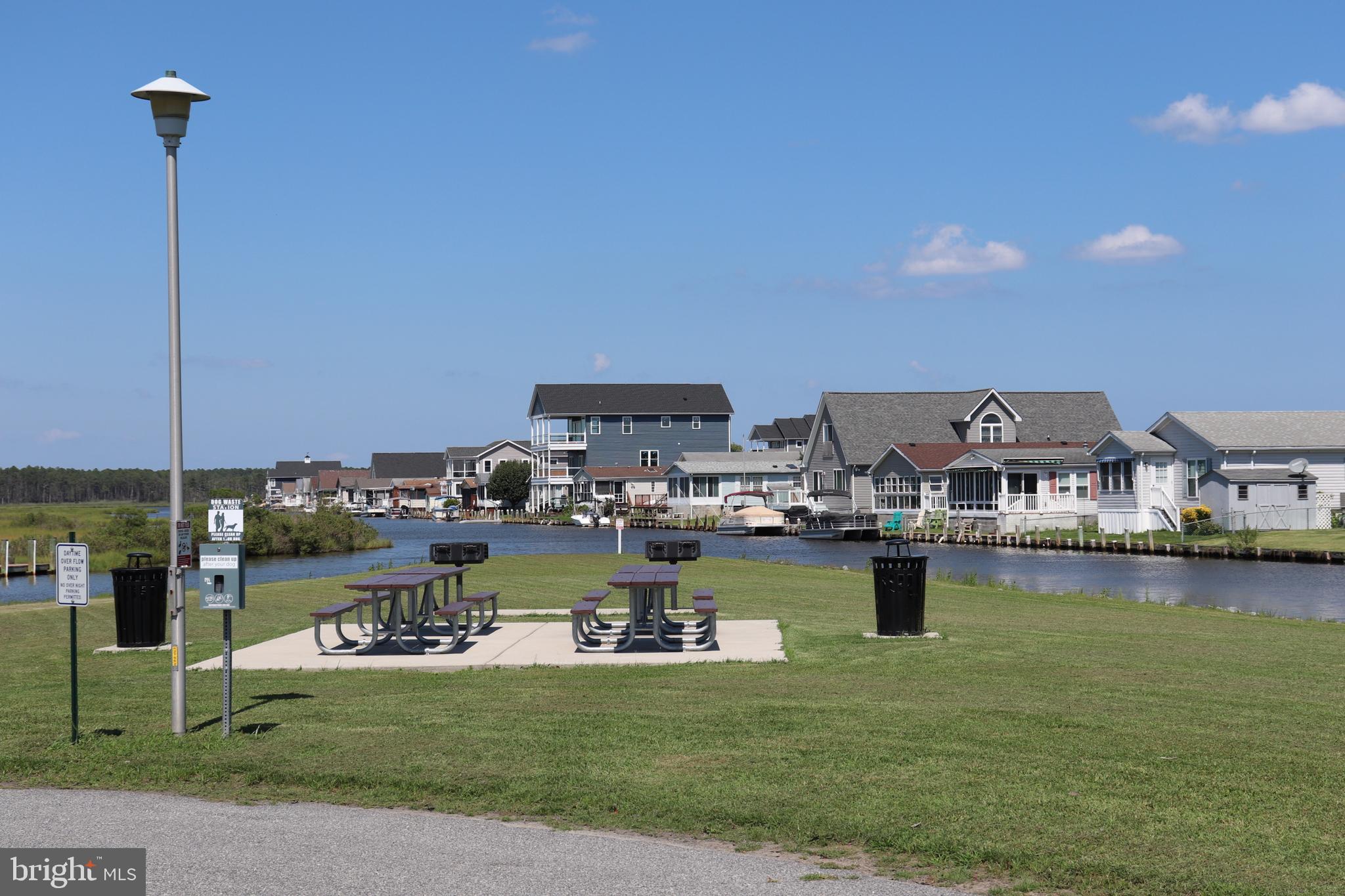 SHADY PARK - Residential