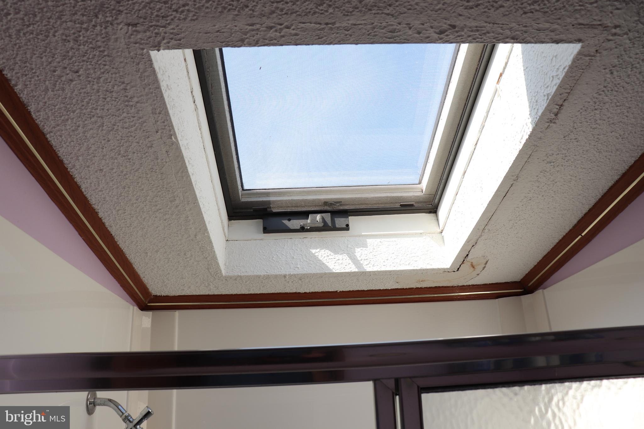 SHADY PARK - Residential