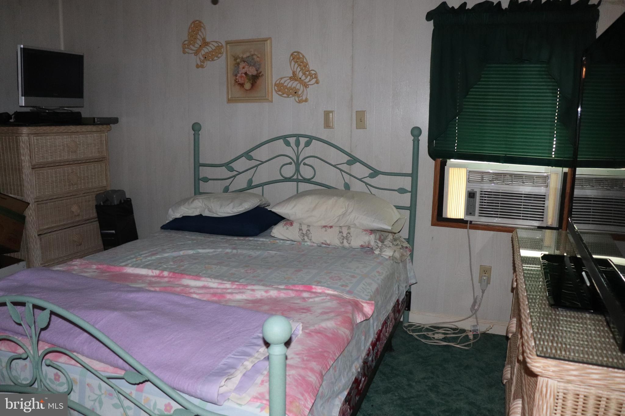 SHADY PARK - Residential