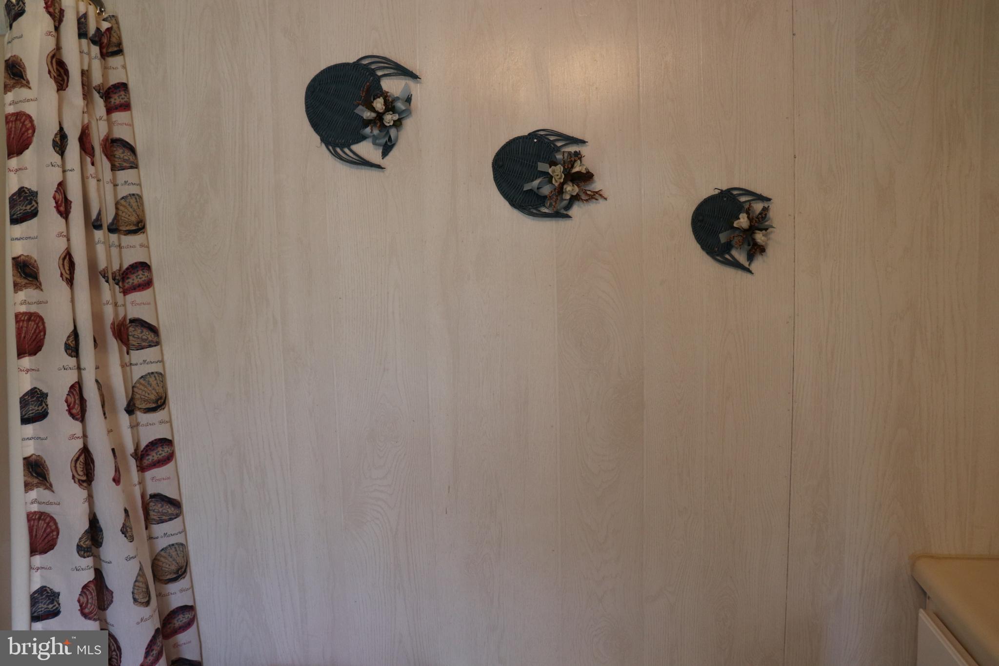 SHADY PARK - Residential