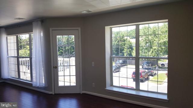 GUNSTON CORNER - Residential Lease