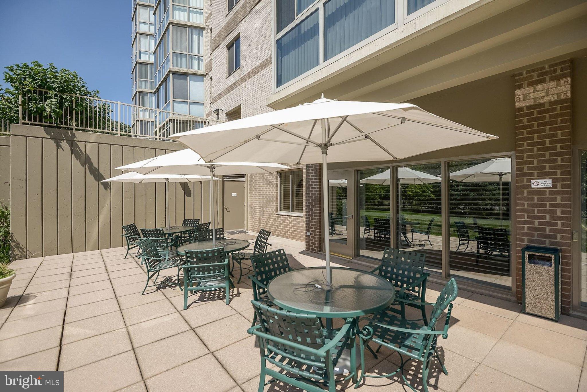 LANSDOWNE WOODS - Residential Lease