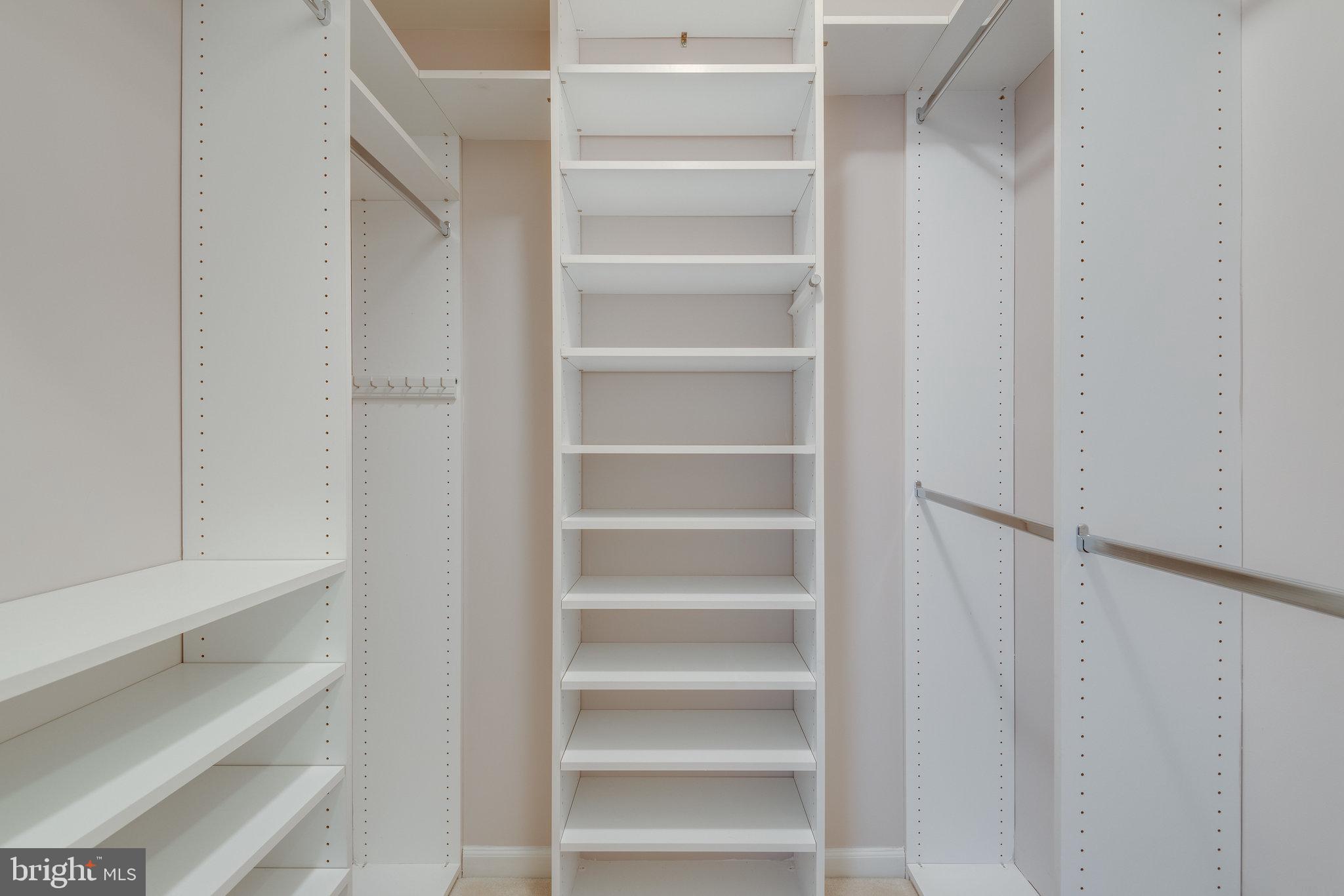 LANSDOWNE WOODS - Residential Lease