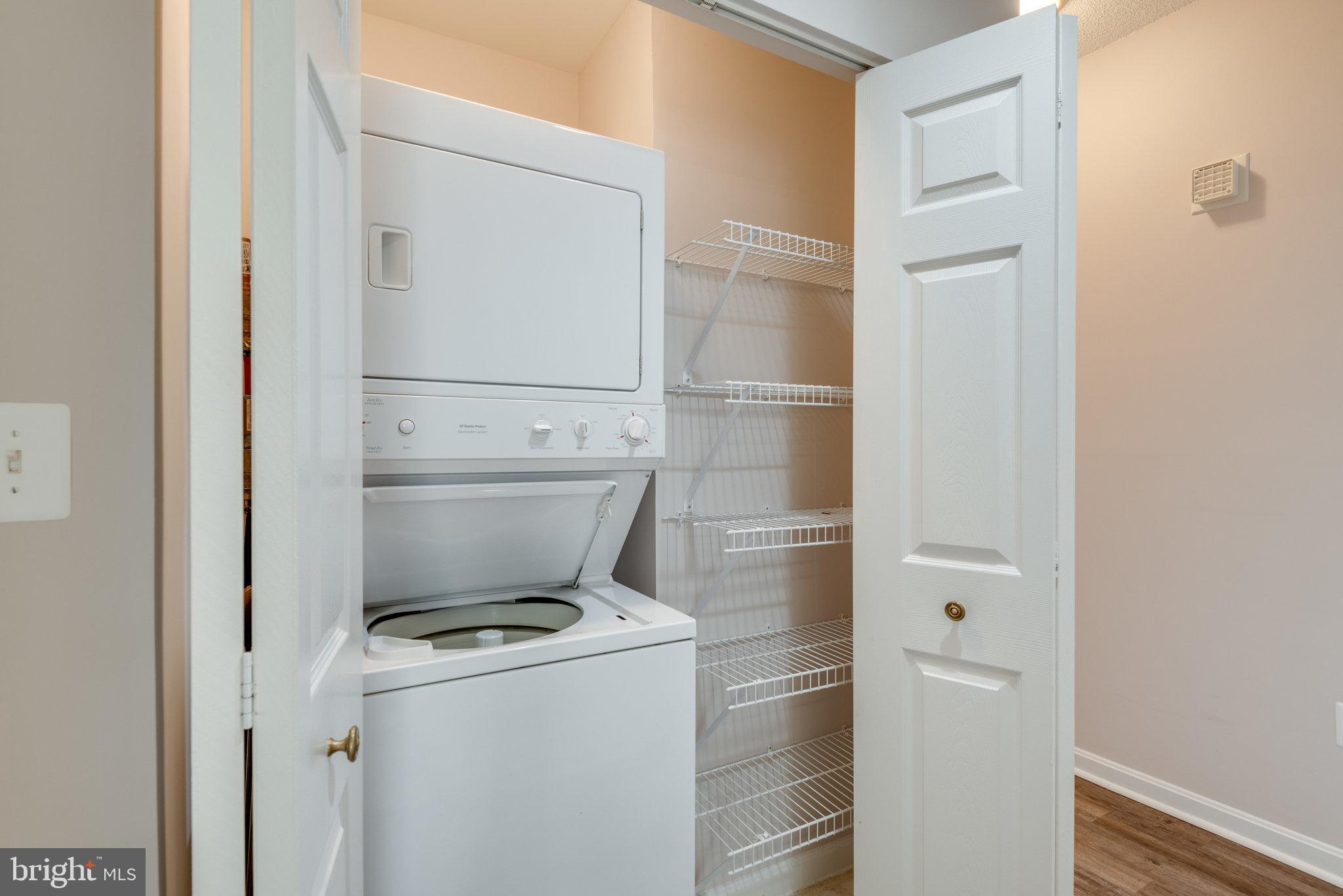 LANSDOWNE WOODS - Residential Lease