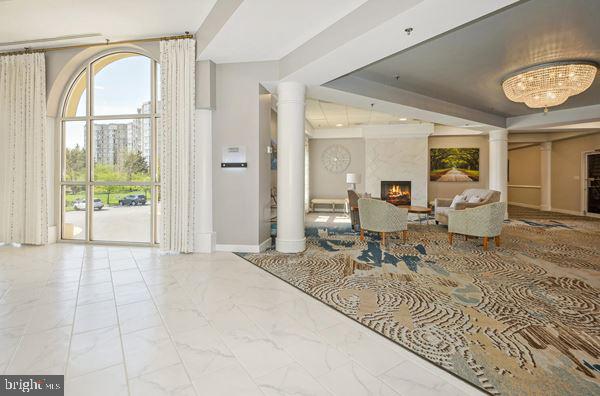 LANSDOWNE WOODS - Residential Lease