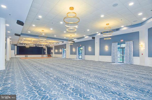 LANSDOWNE WOODS - Residential Lease