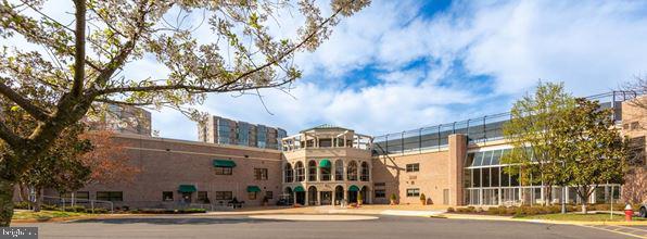 LANSDOWNE WOODS - Residential Lease