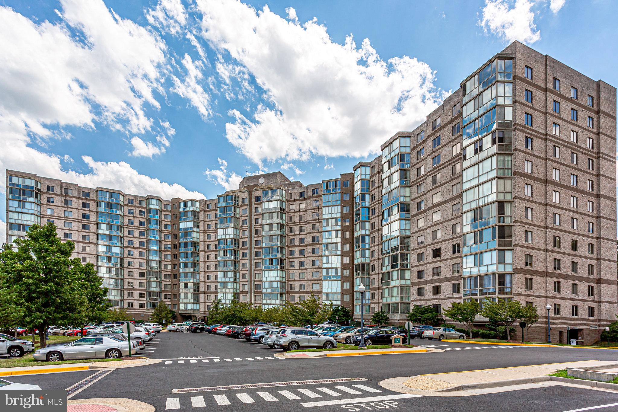 LANSDOWNE WOODS - Residential Lease