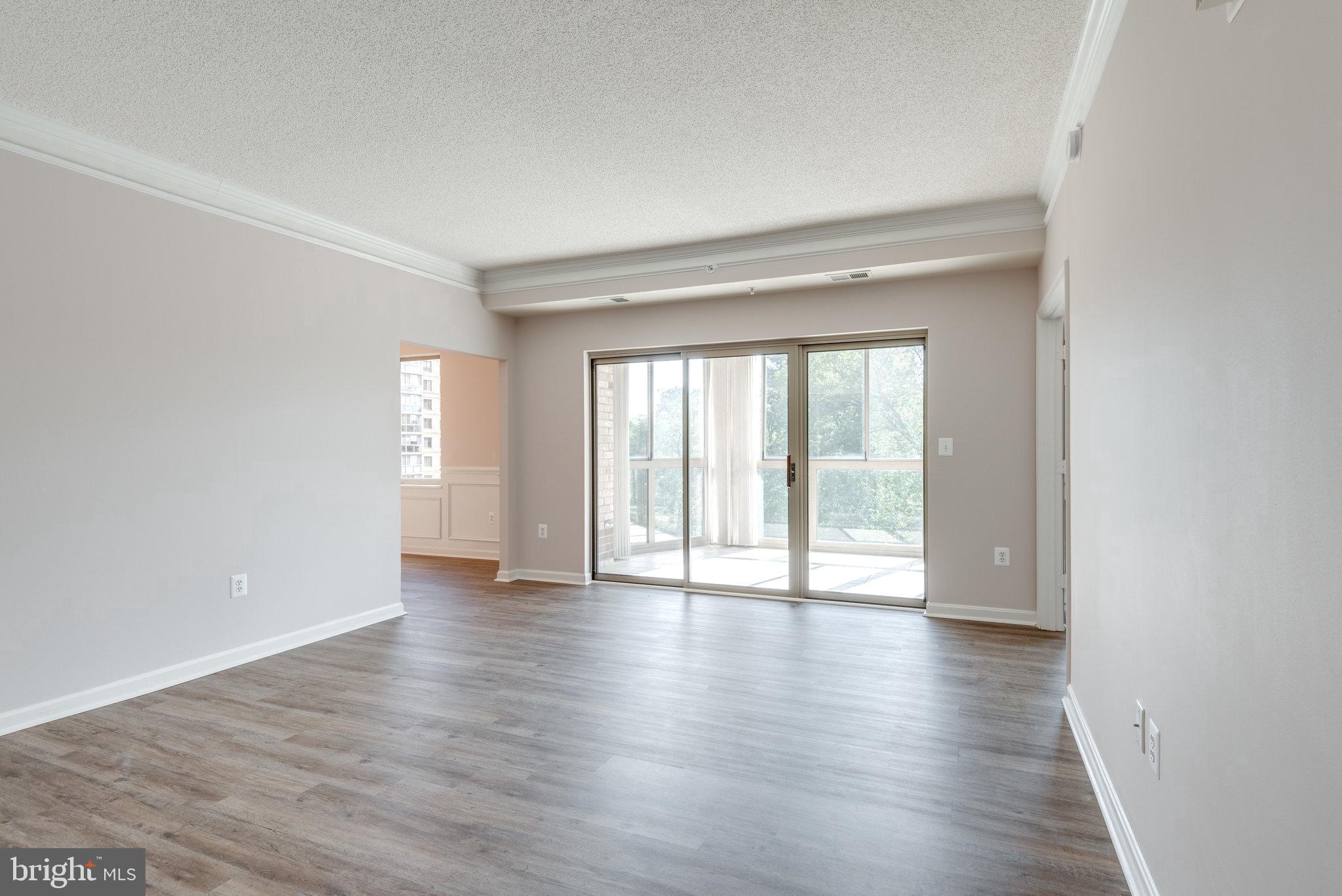 LANSDOWNE WOODS - Residential Lease