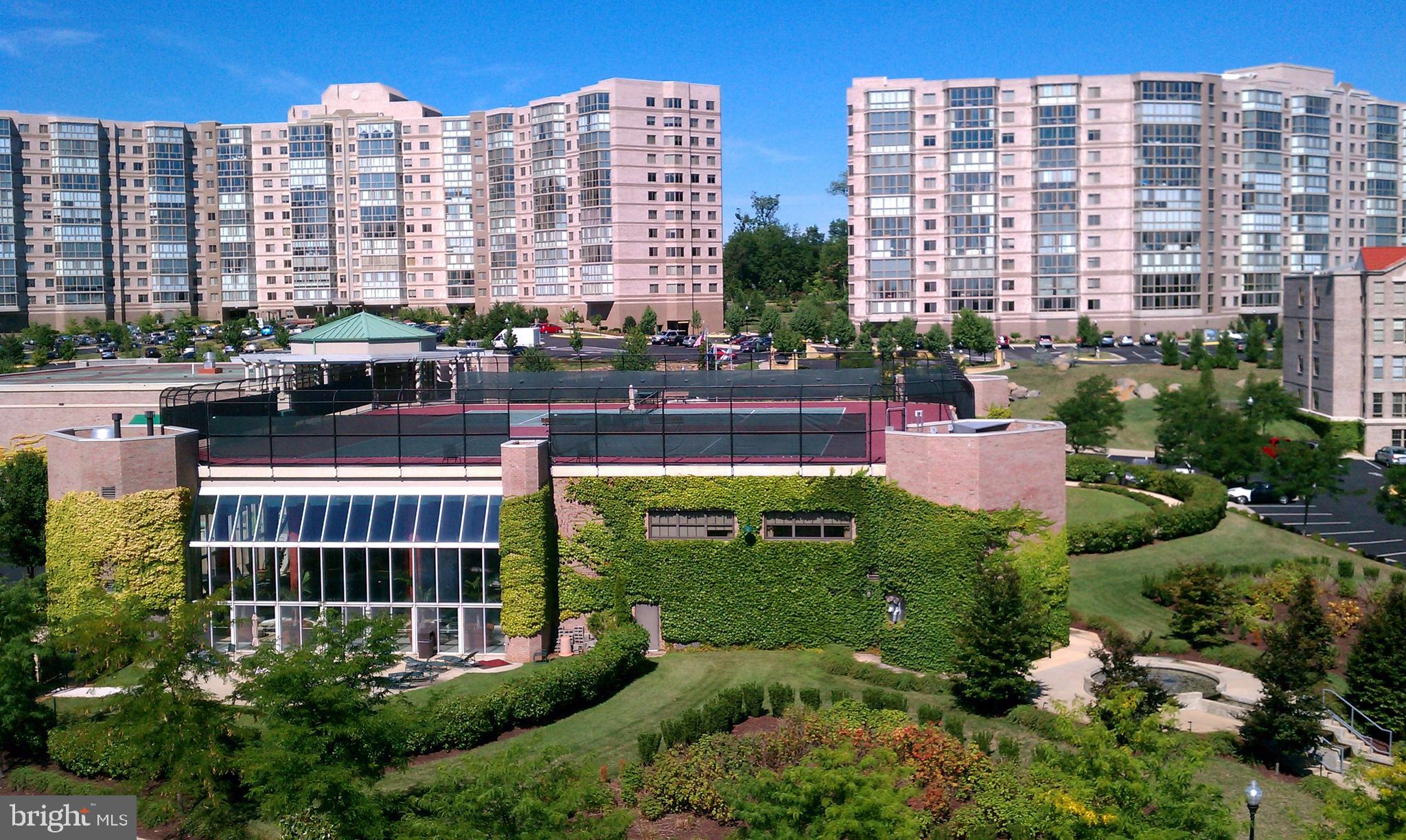 LANSDOWNE WOODS - Residential Lease