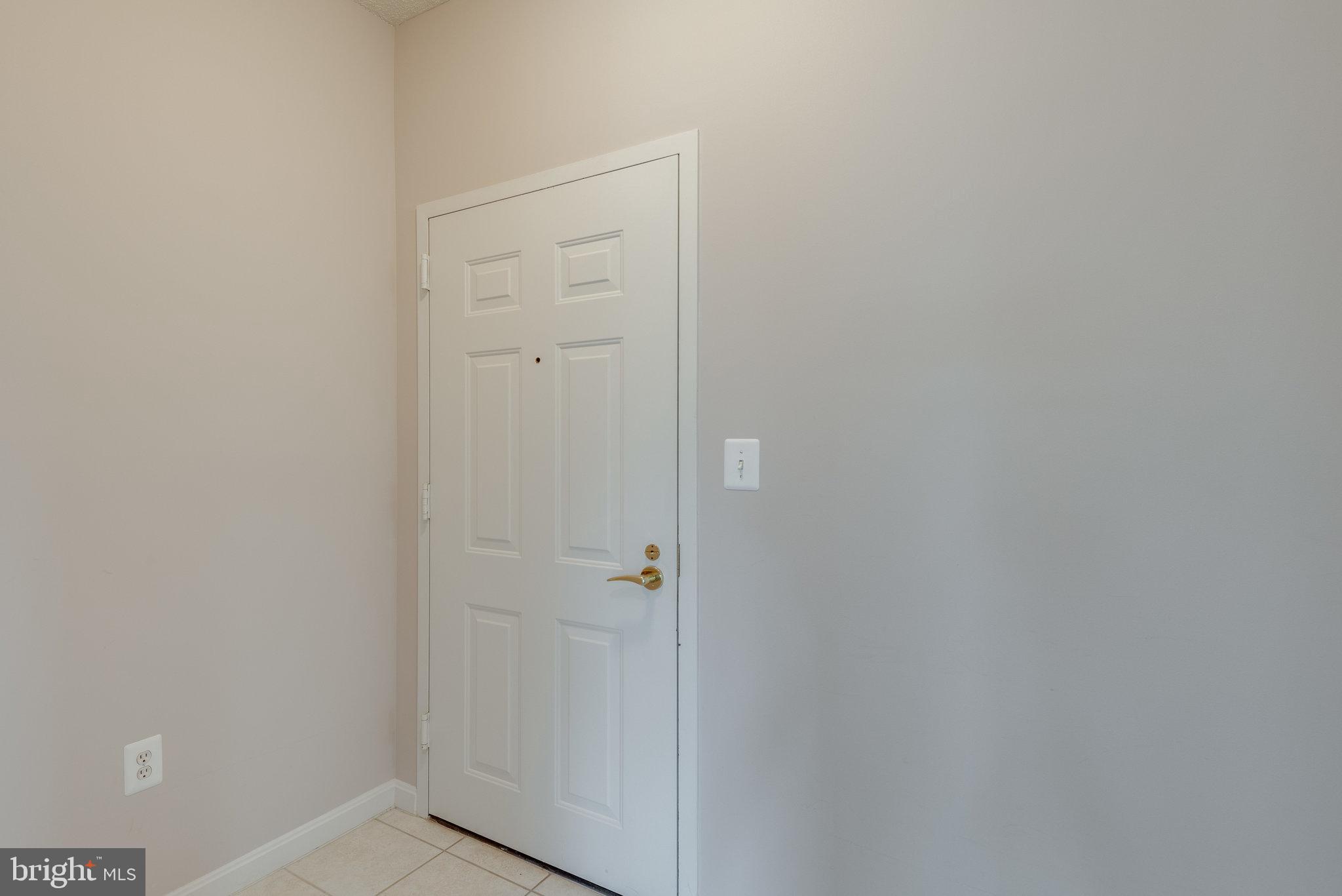 LANSDOWNE WOODS - Residential Lease