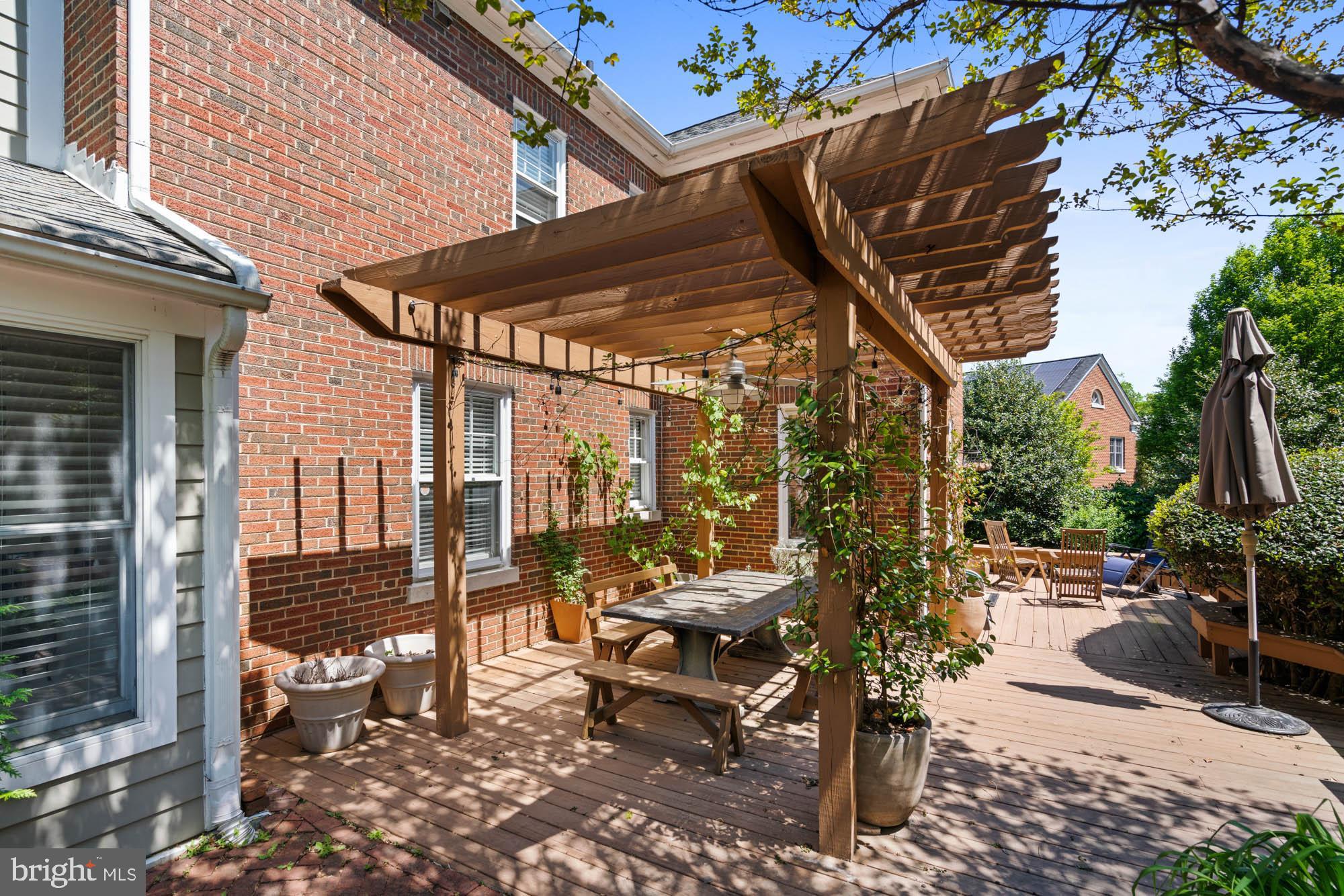 CHEVY CHASE - Residential Lease