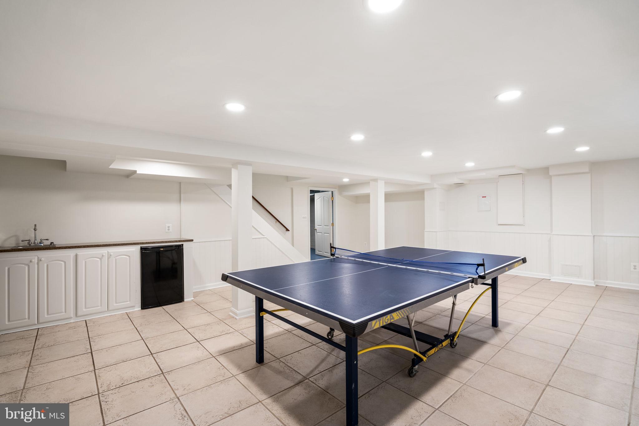 CHEVY CHASE - Residential Lease