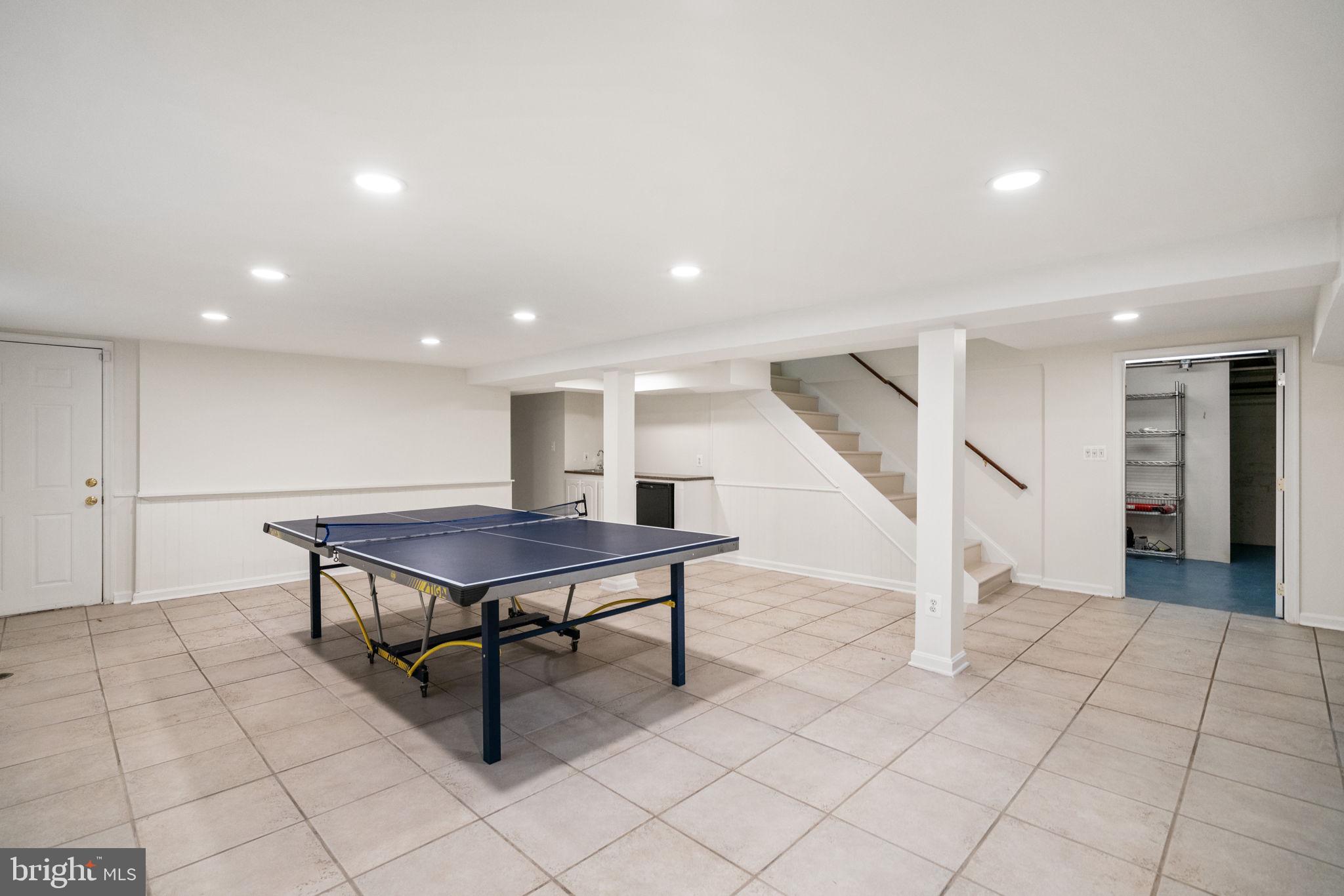 CHEVY CHASE - Residential Lease