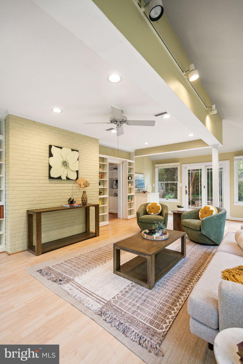 CHEVY CHASE - Residential Lease