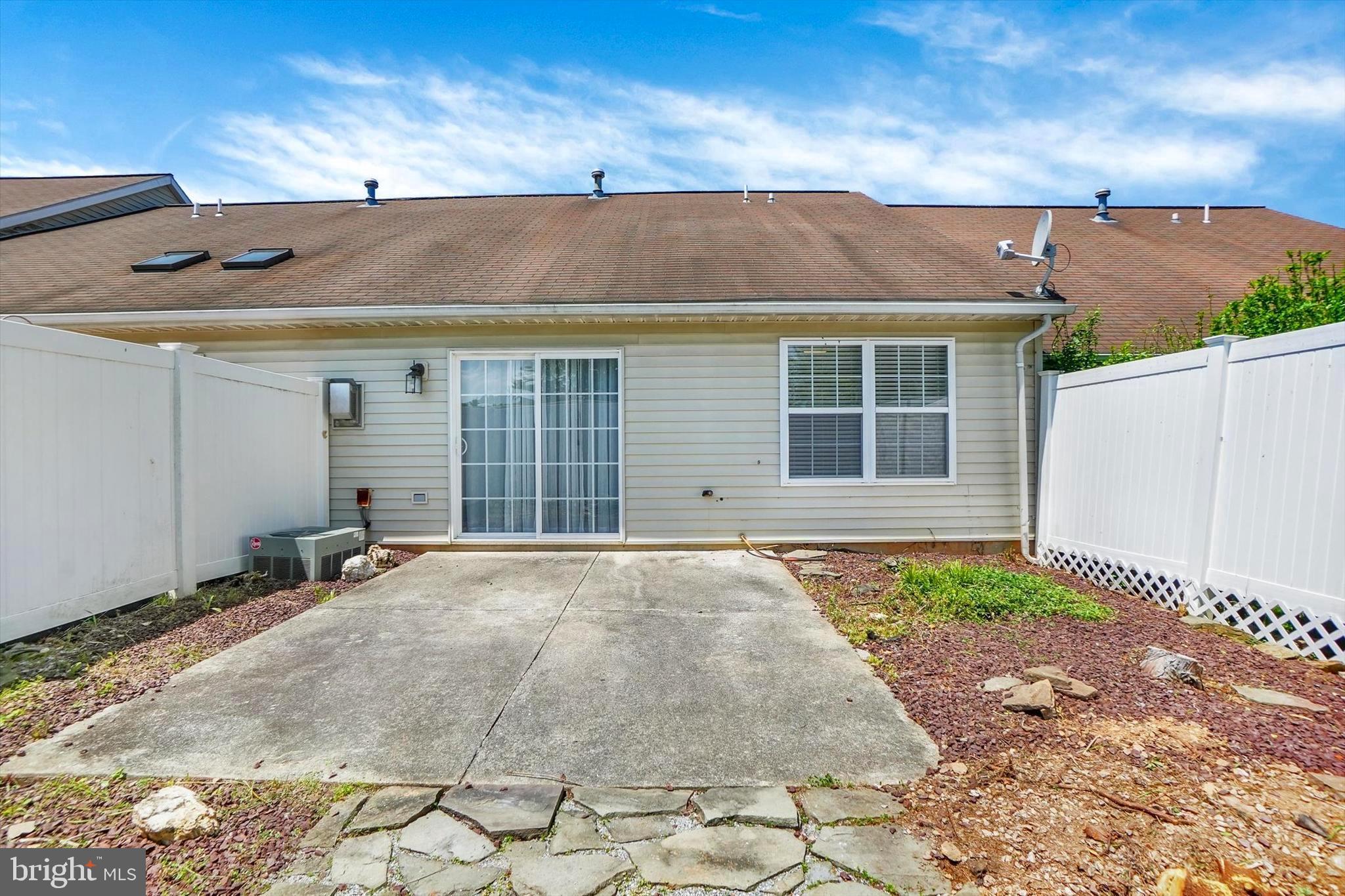 BLOSSOM HILL - Residential