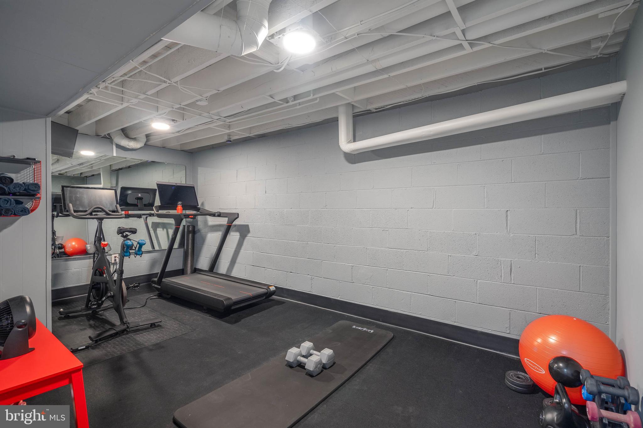 WYNNEWOOD - Residential