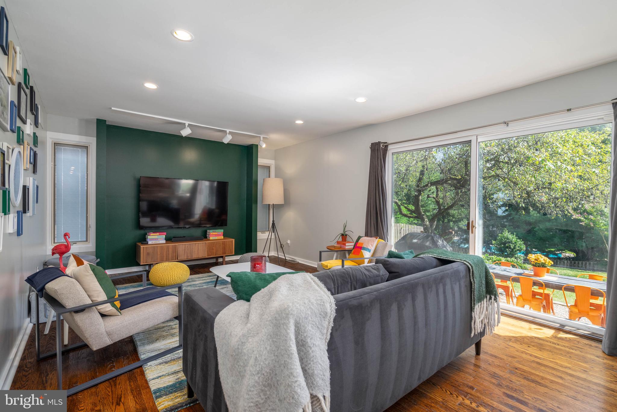 WYNNEWOOD - Residential