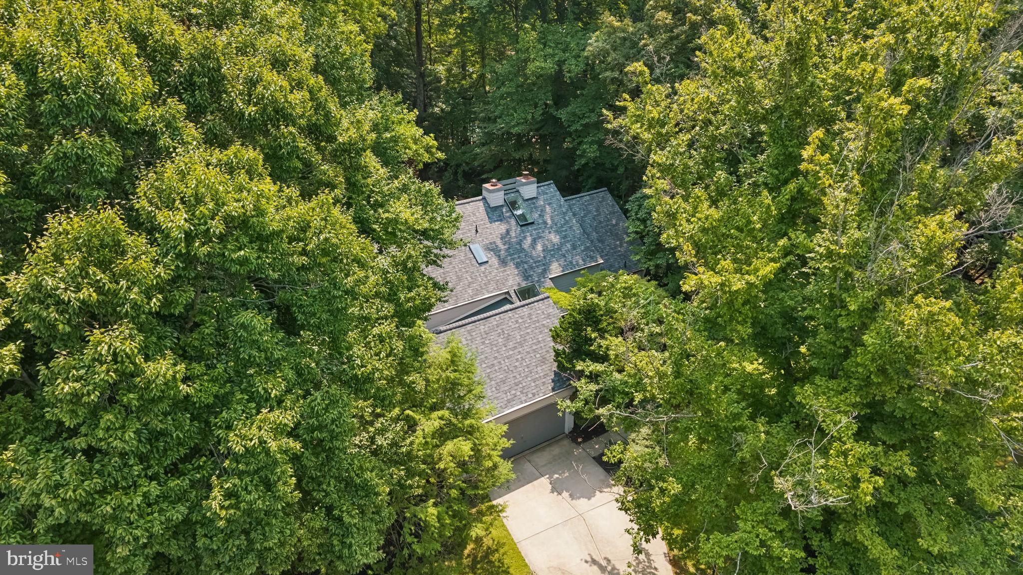 6147 LLANFAIR DRIVE