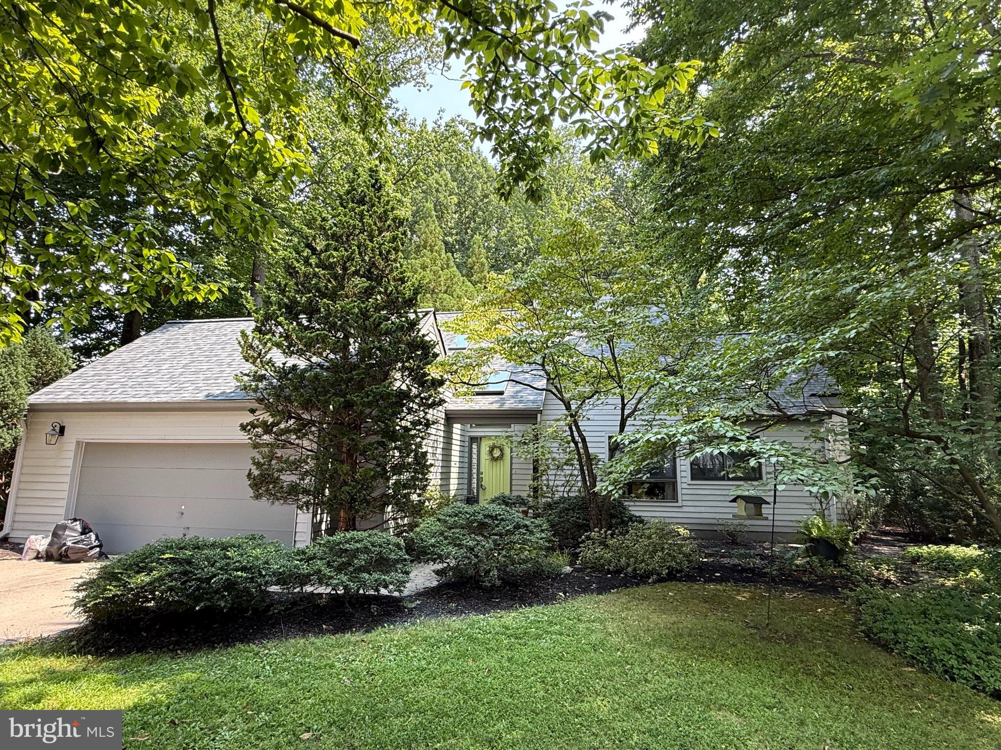 6147 LLANFAIR DRIVE