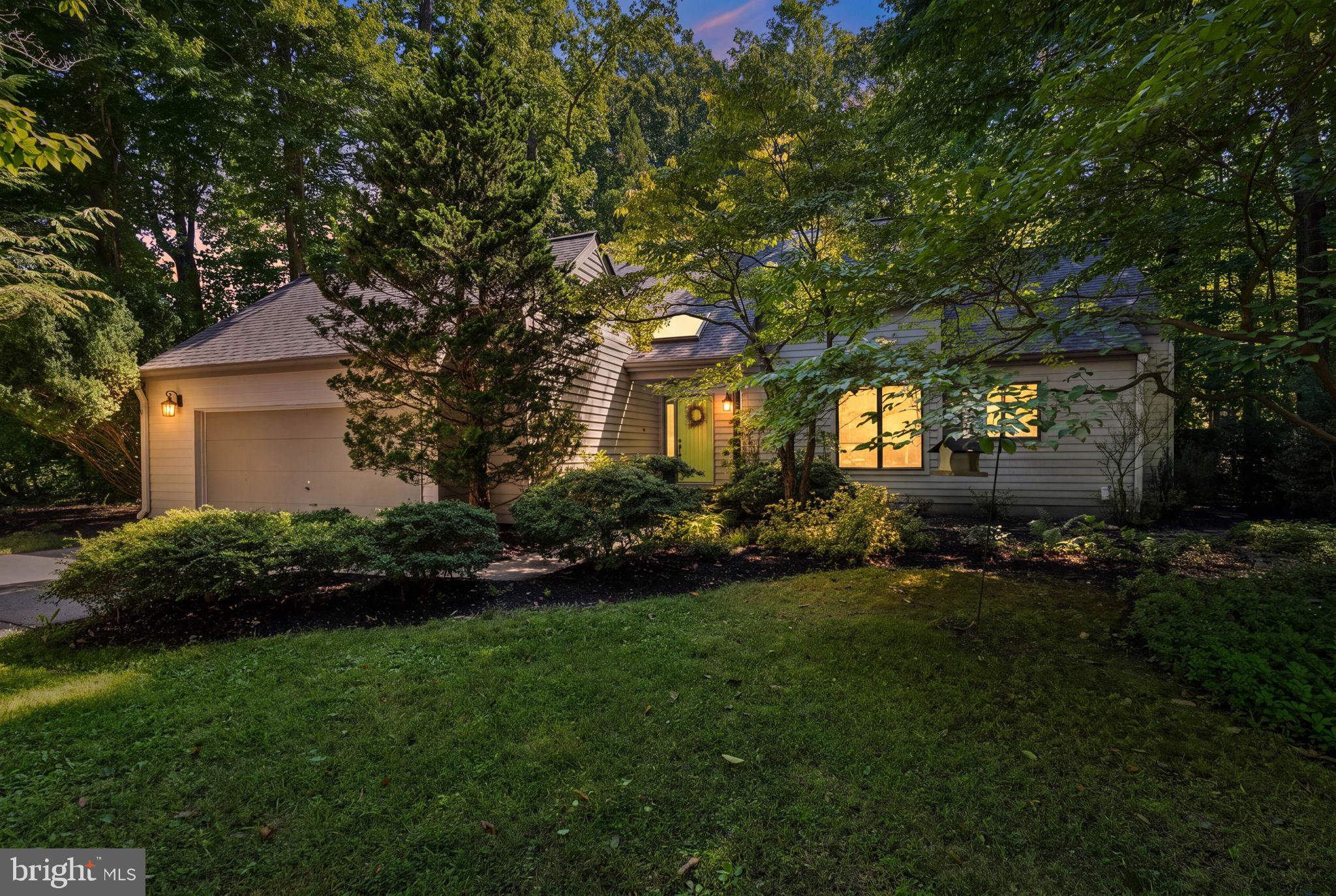6147 LLANFAIR DRIVE