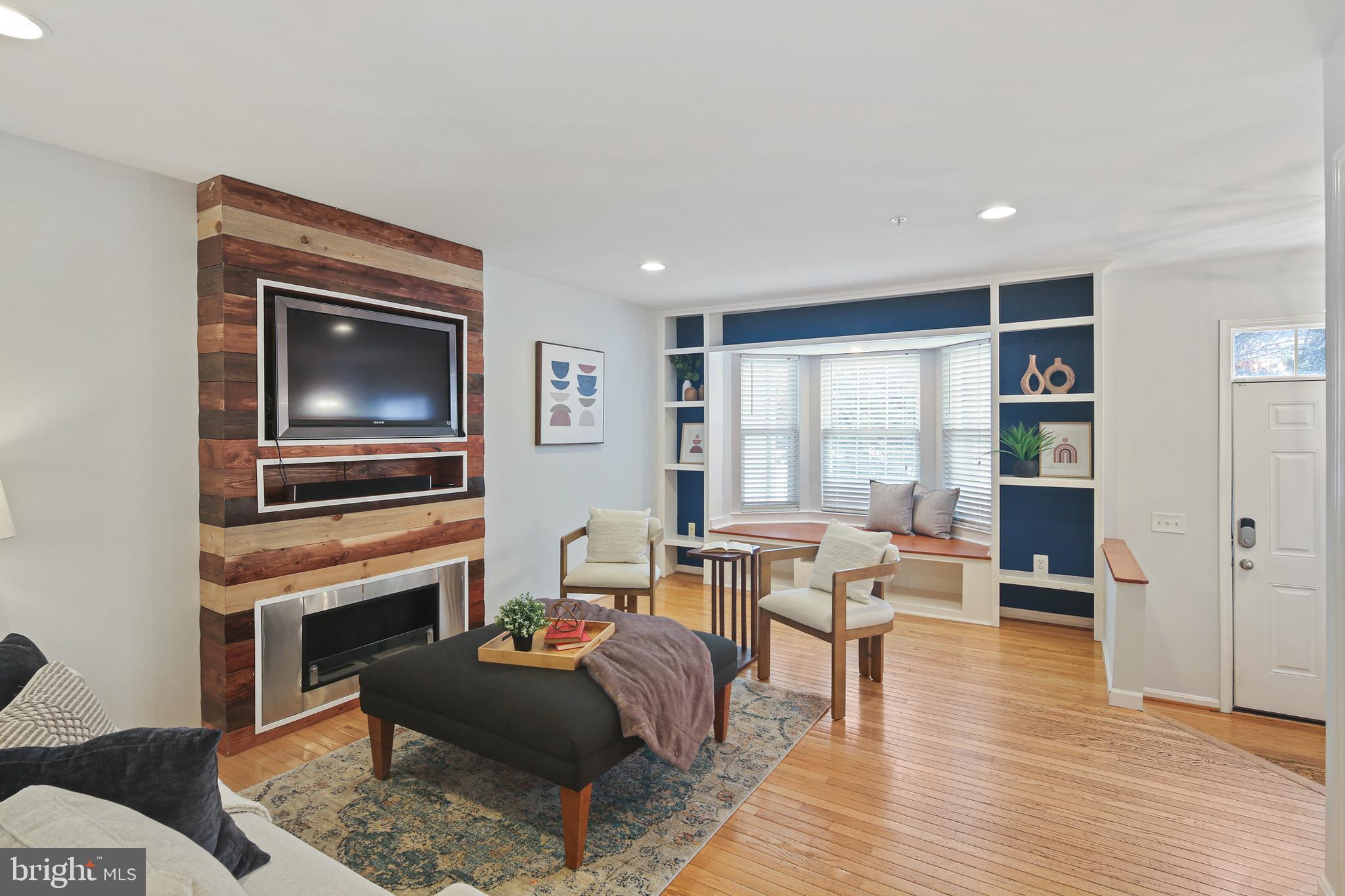 567 FRANCIS NICHOLSON WAY