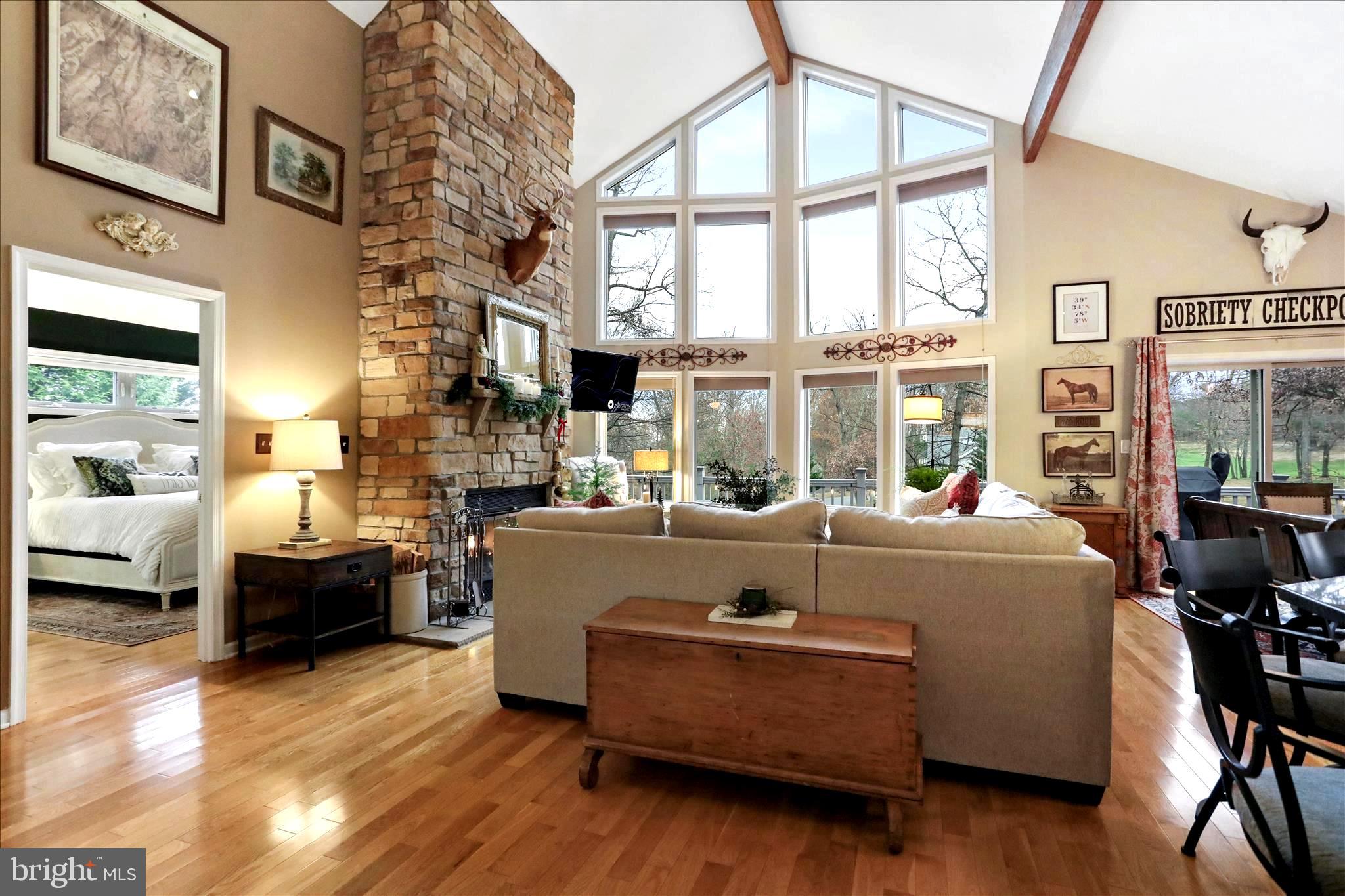 THE WOODS - Residential