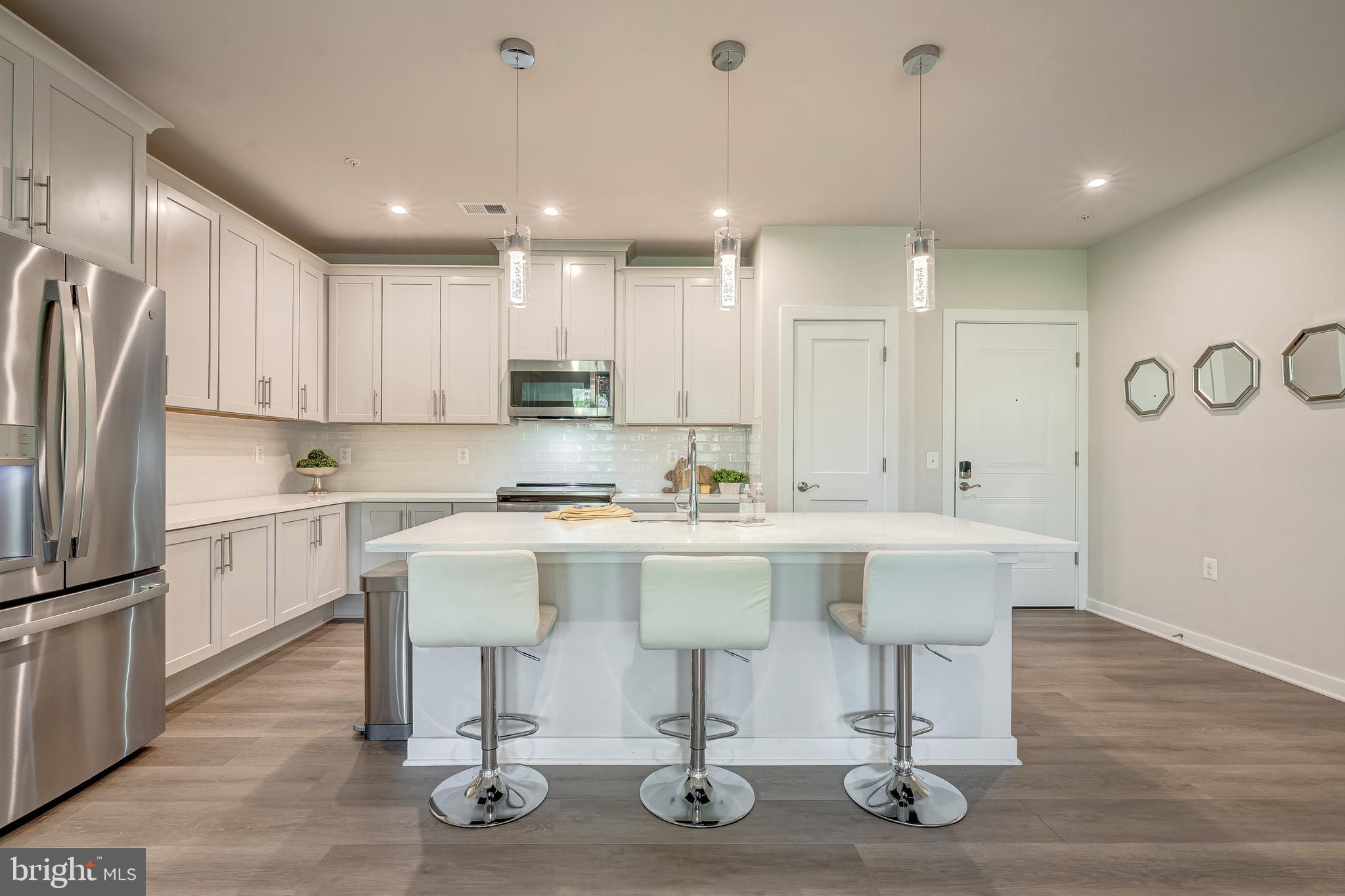 RESTON - Residential