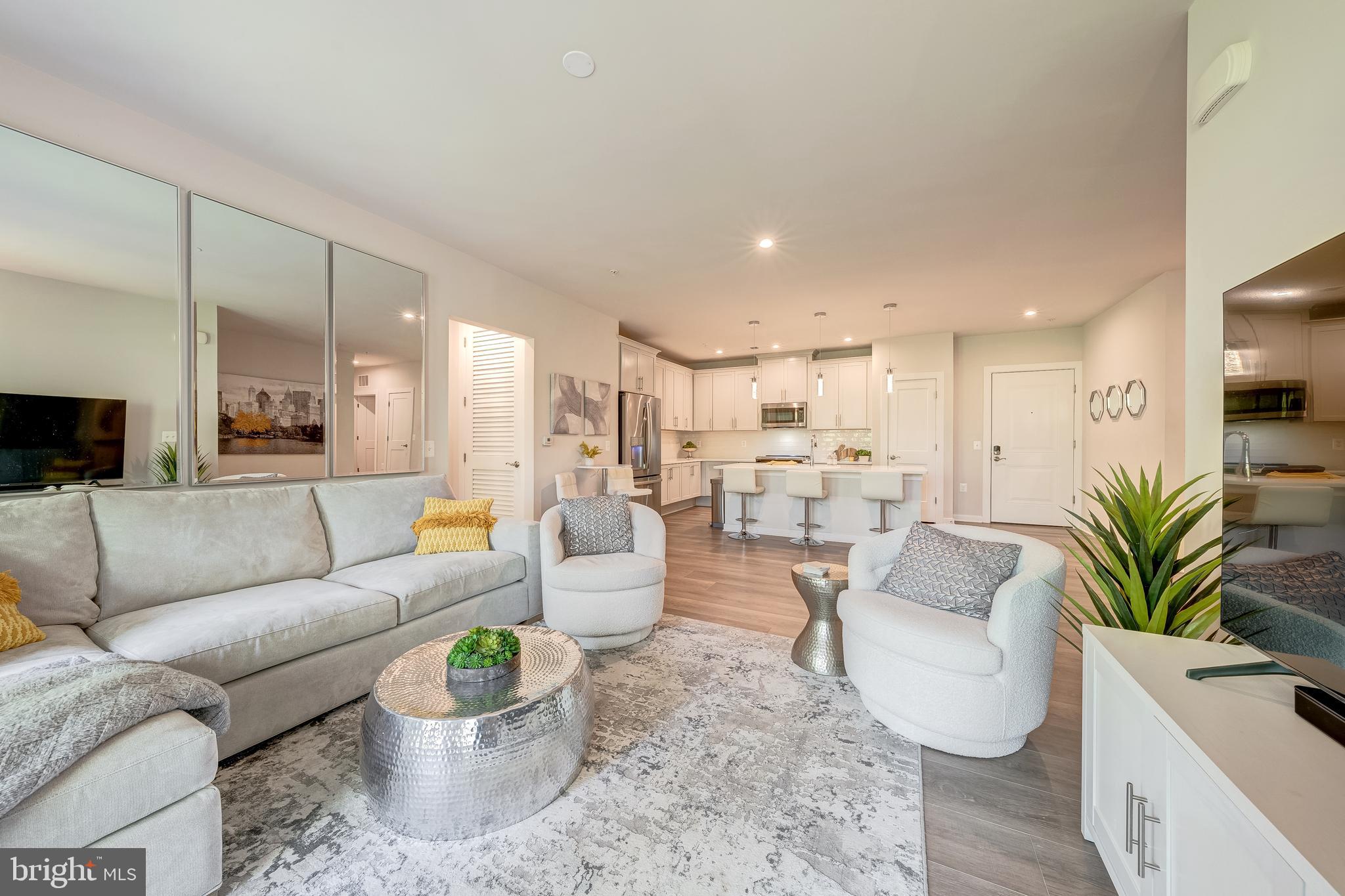 RESTON - Residential