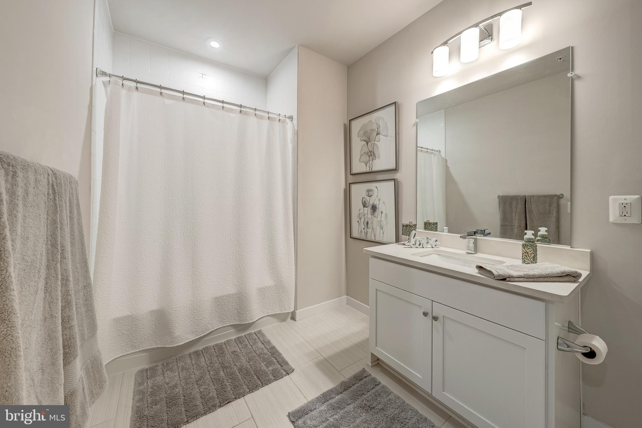 RESTON - Residential