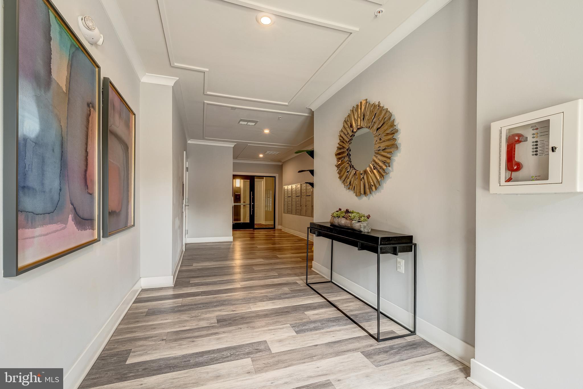 RESTON - Residential