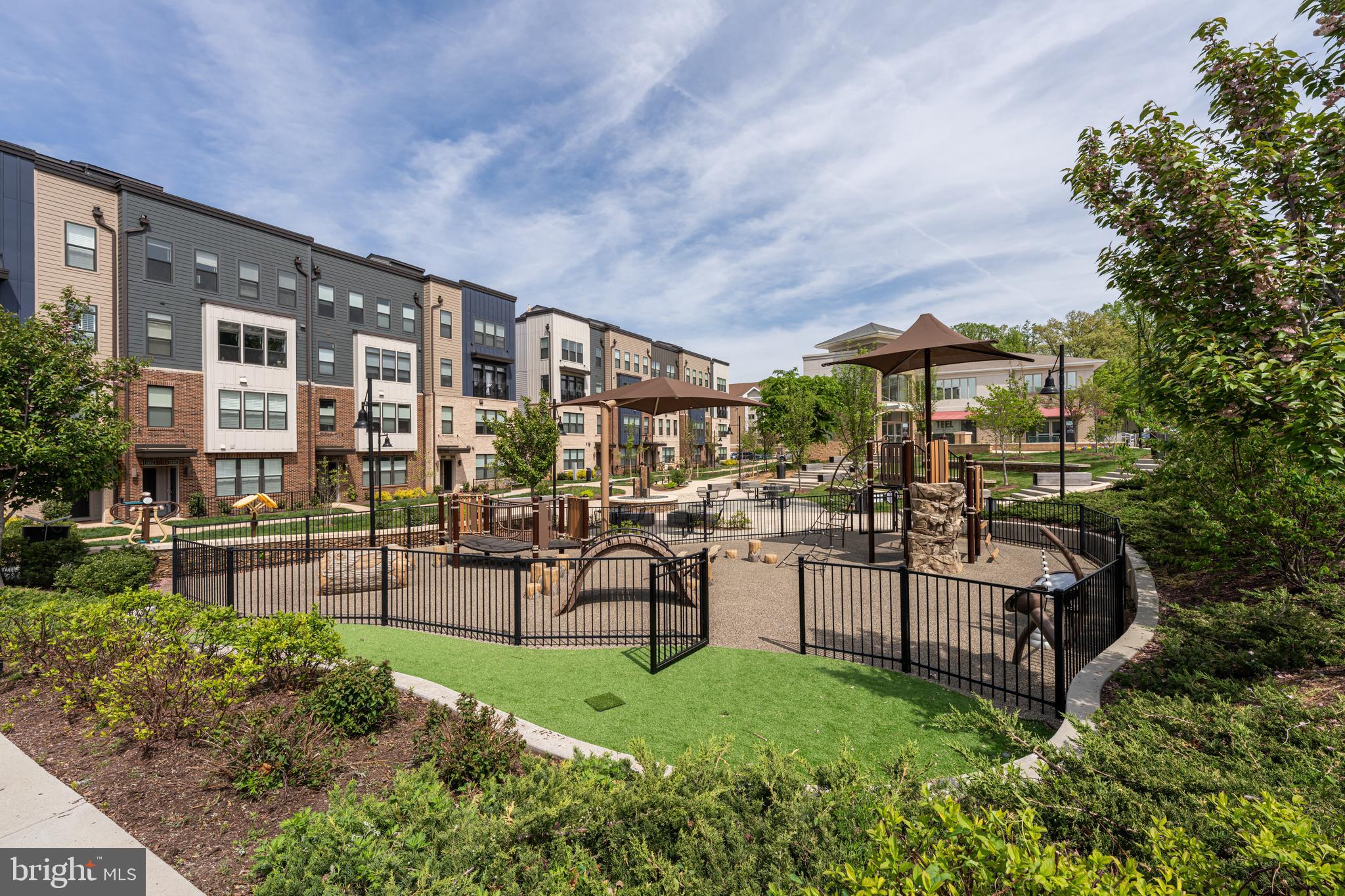 RESTON - Residential