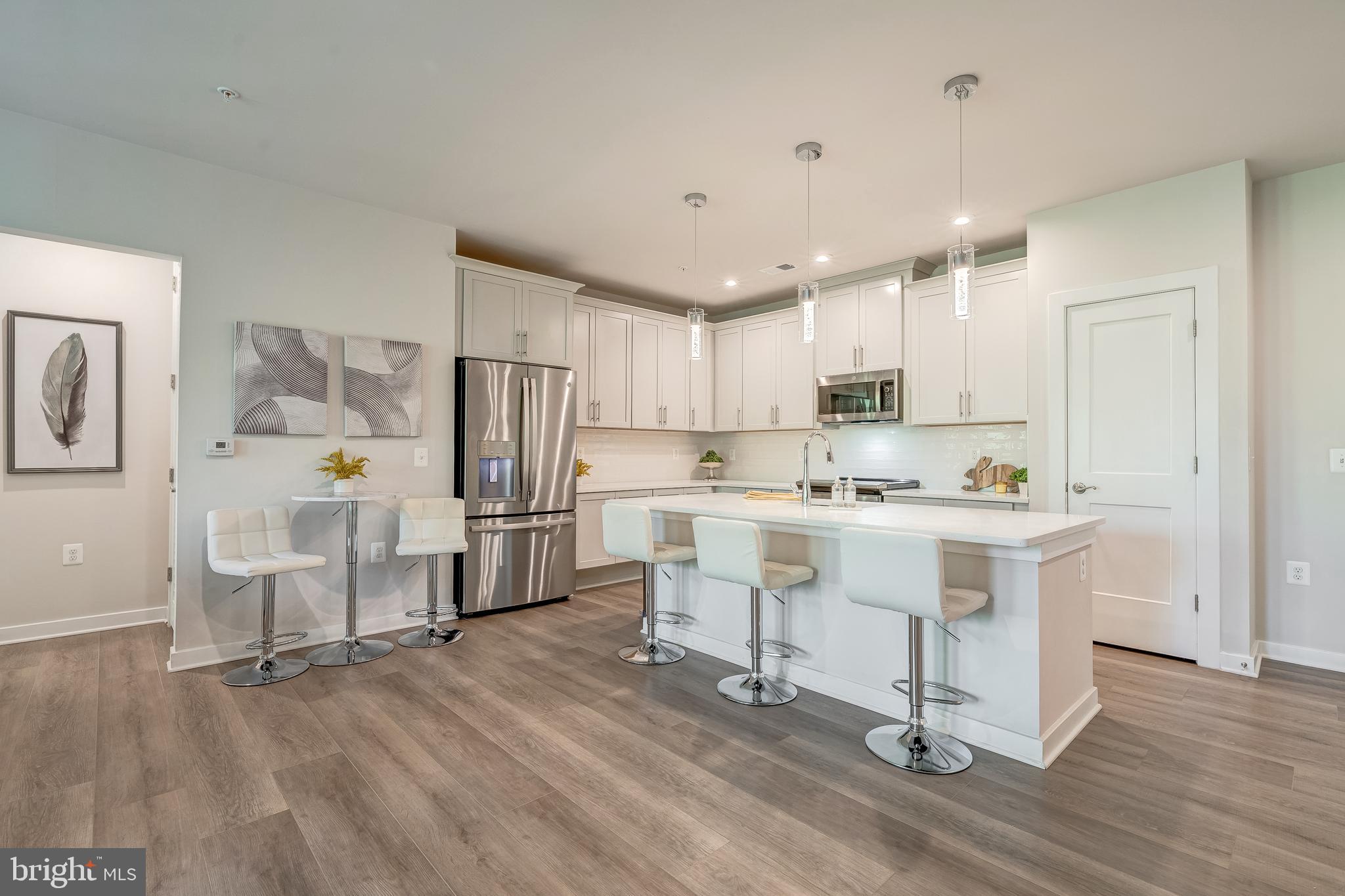 RESTON - Residential