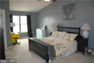 CLEMENTS WOODS - Residential Lease