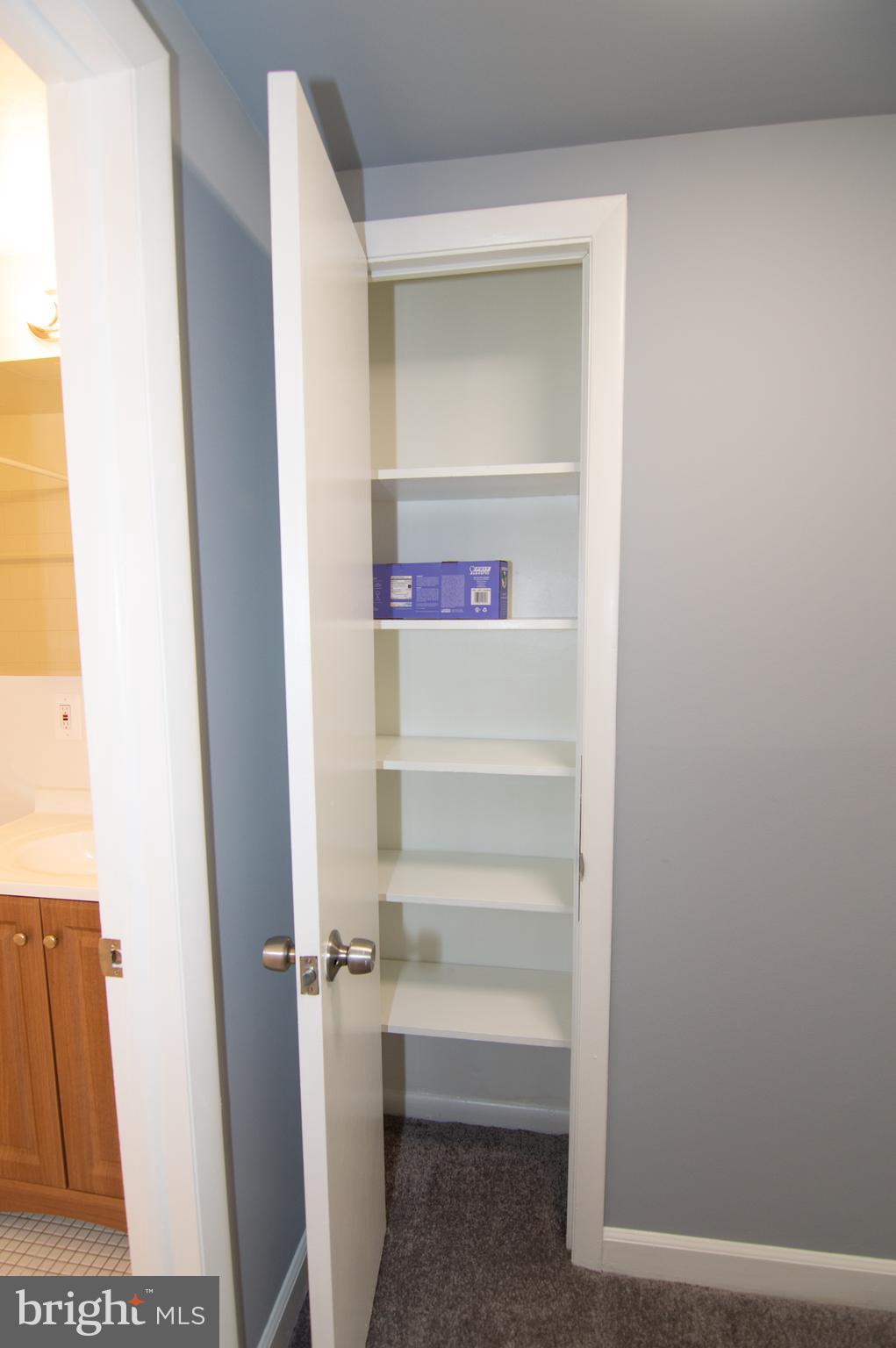 HIGHVIEW PARK - Residential Lease