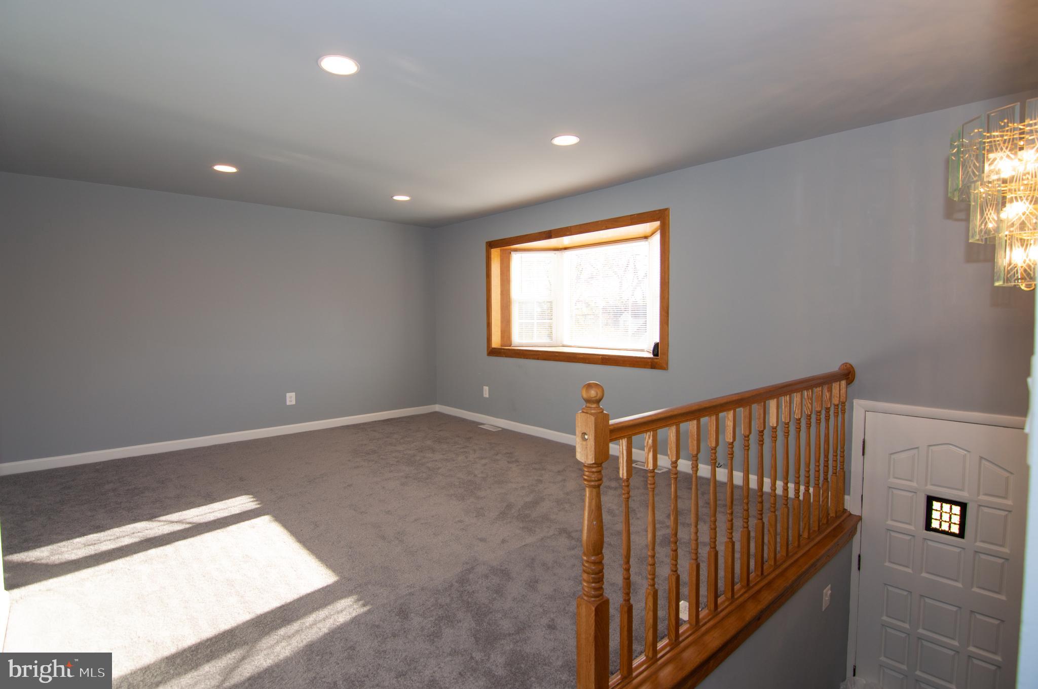 HIGHVIEW PARK - Residential Lease