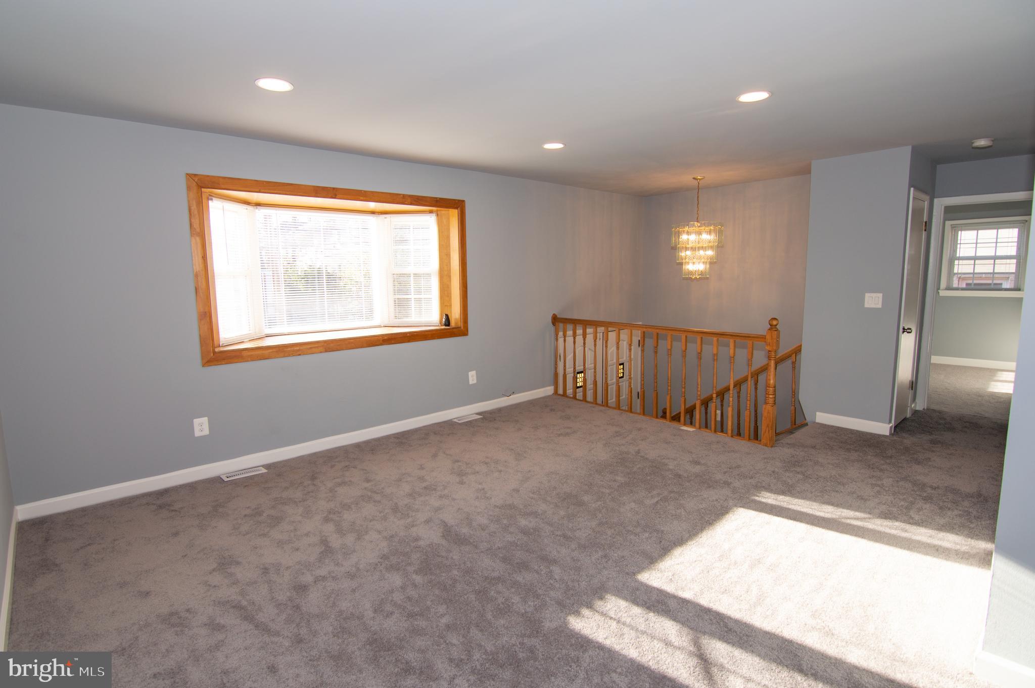 HIGHVIEW PARK - Residential Lease