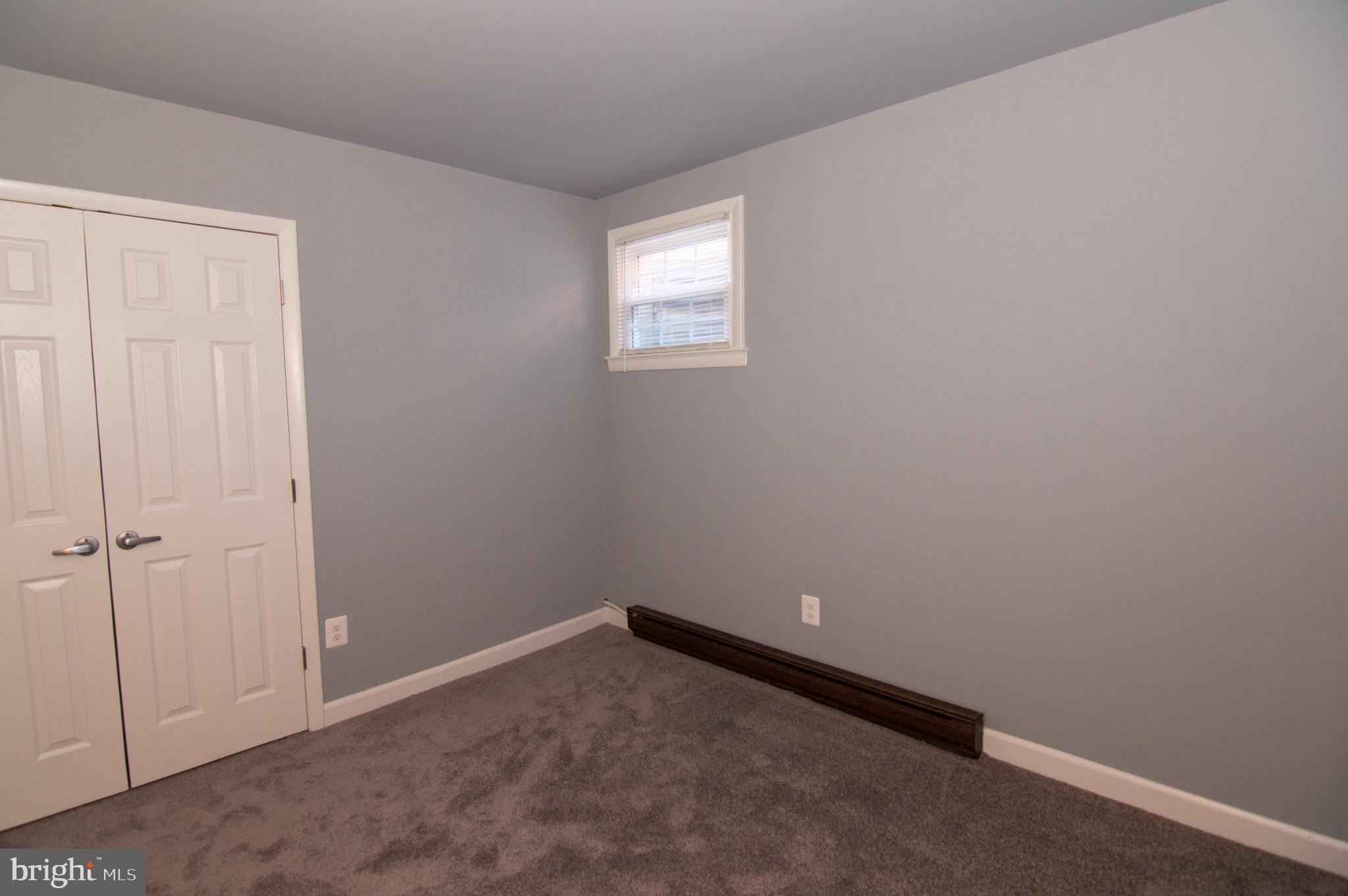 HIGHVIEW PARK - Residential Lease