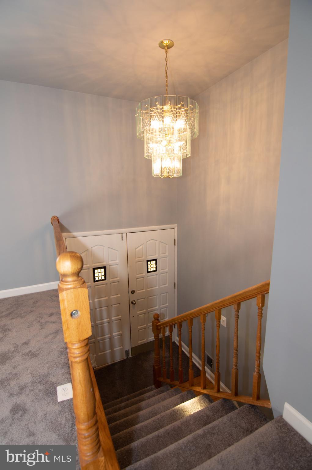 HIGHVIEW PARK - Residential Lease