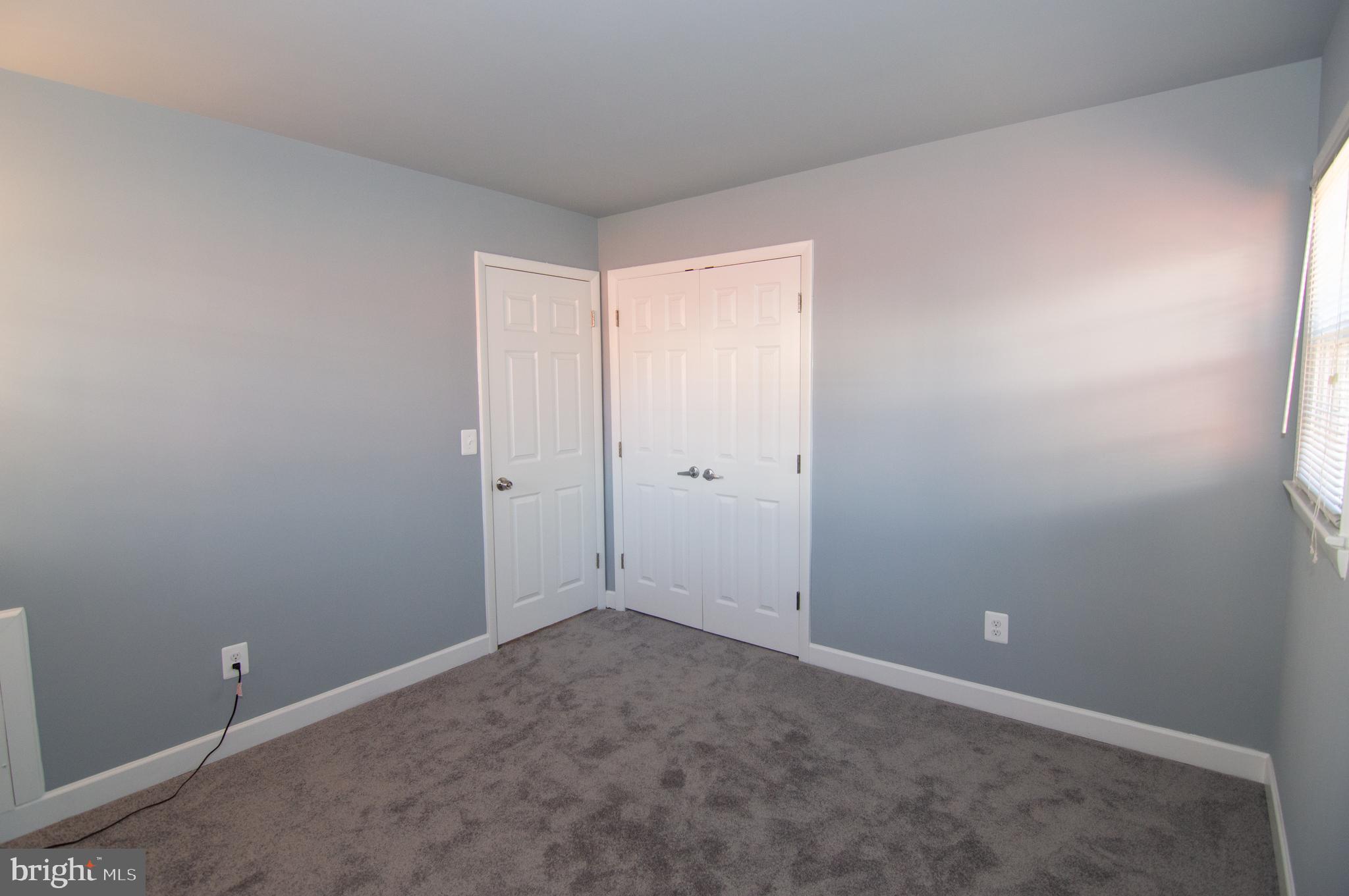 HIGHVIEW PARK - Residential Lease