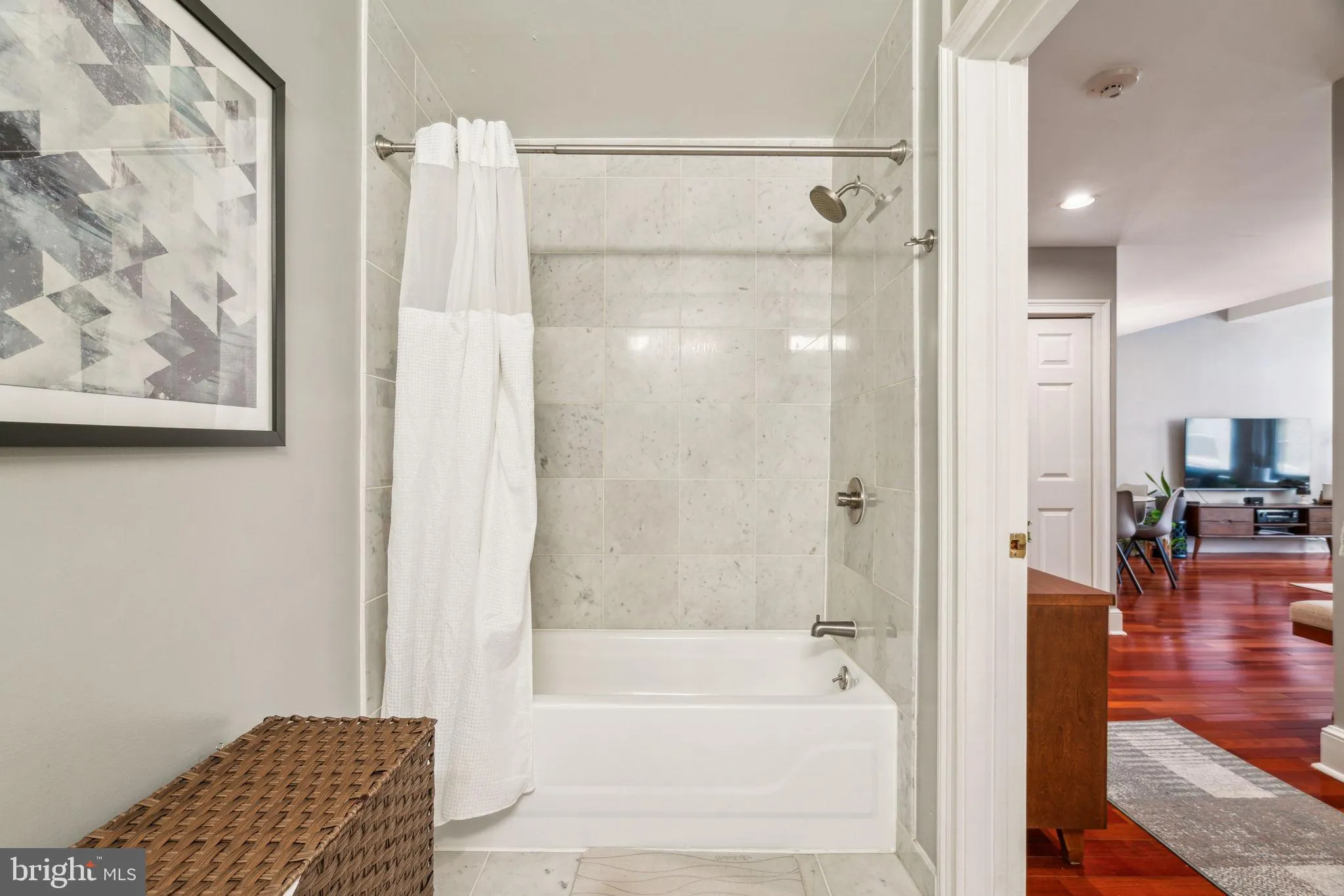 Philadelphia, Pennsylvania 19102, United States, 1 Bedroom Bedrooms, ,1 BathroomBathrooms,Residential,Active,116060